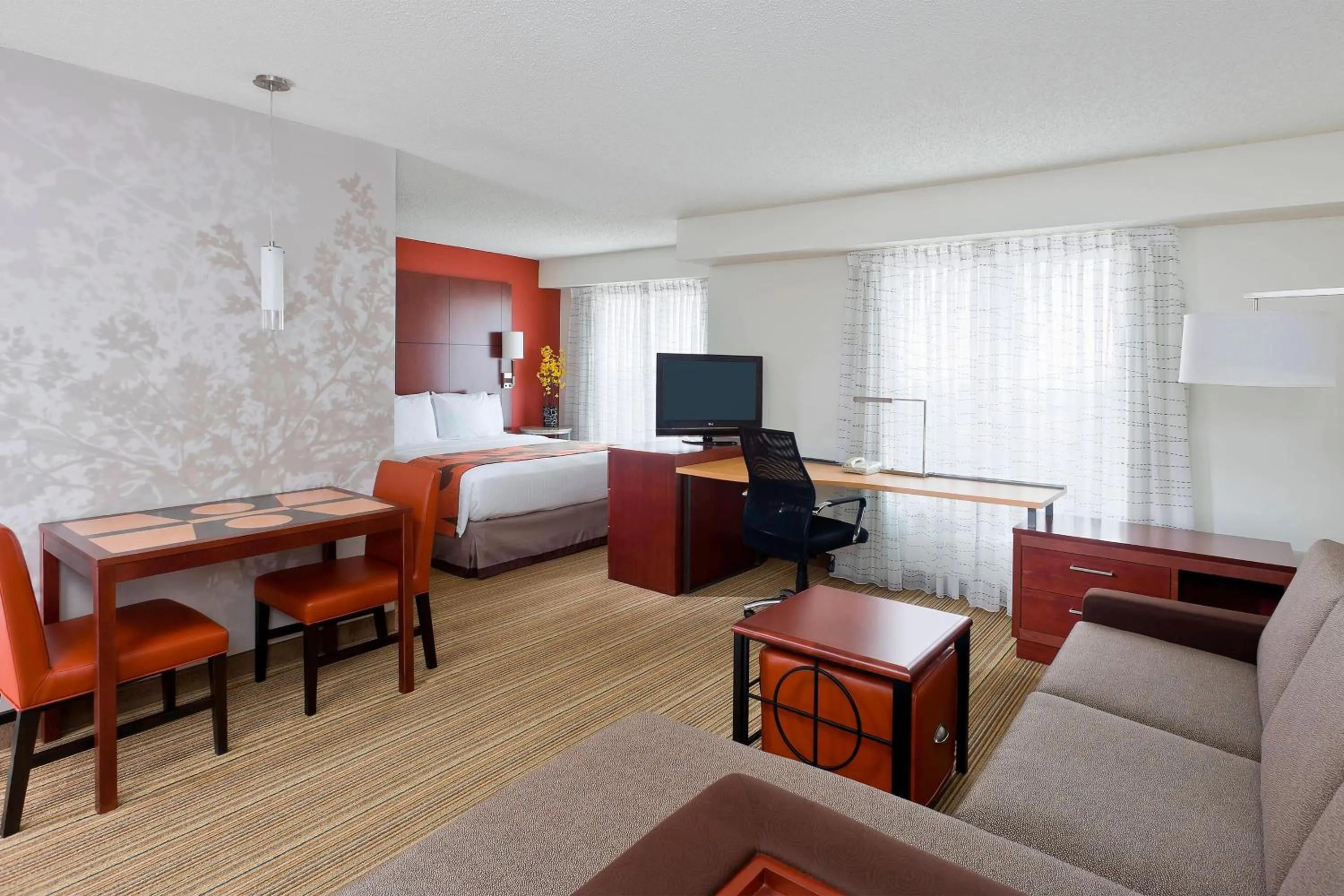 Photo of the whole room, Bed in Residence Inn by Marriott Dallas Lewisville