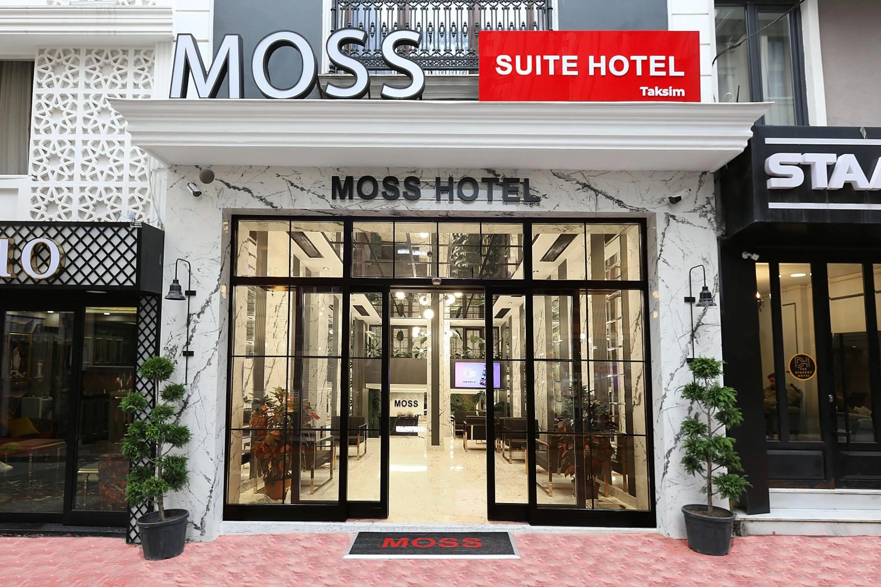 Property building in Moss Suites Hotel