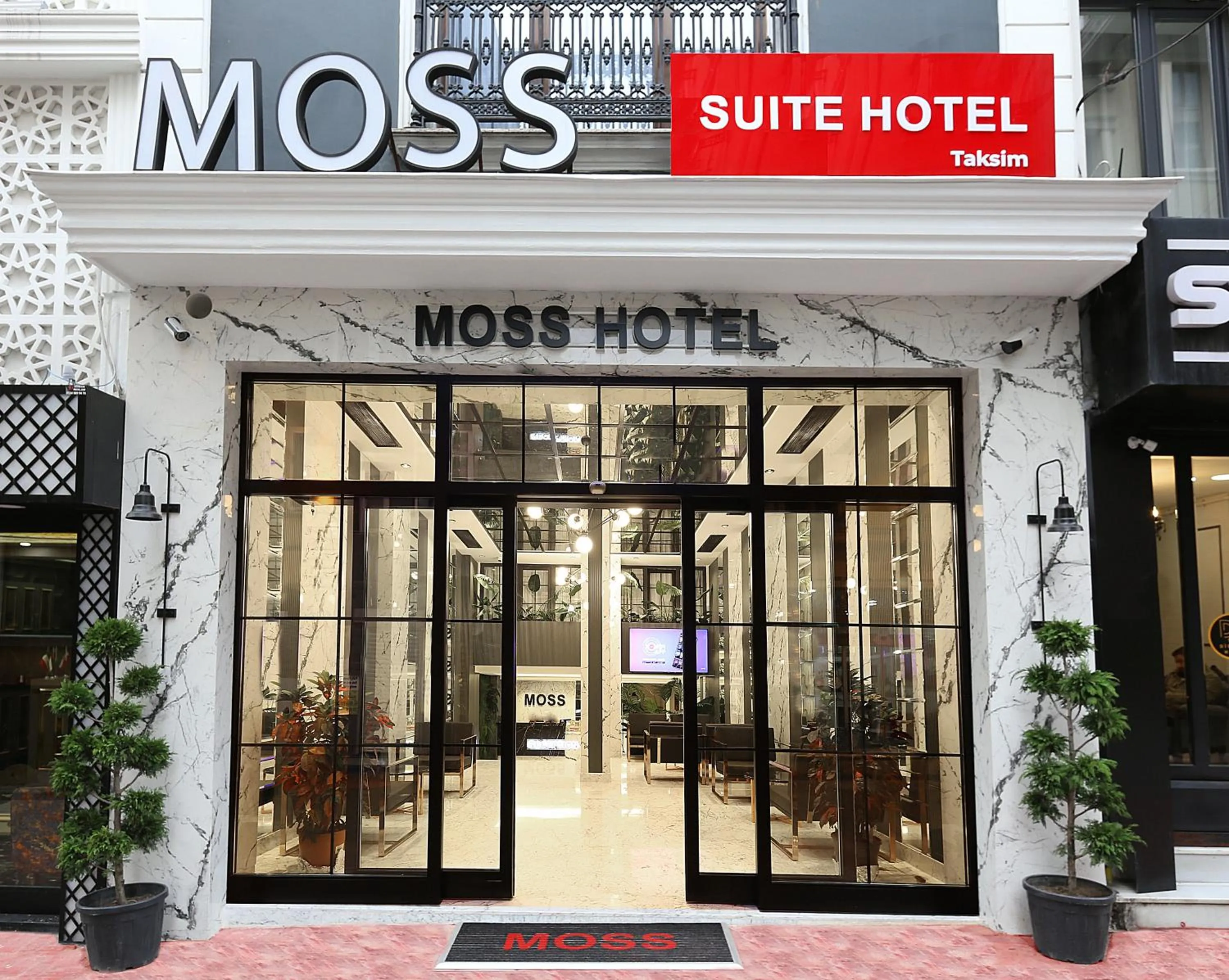 Property building in Moss Suites Hotel