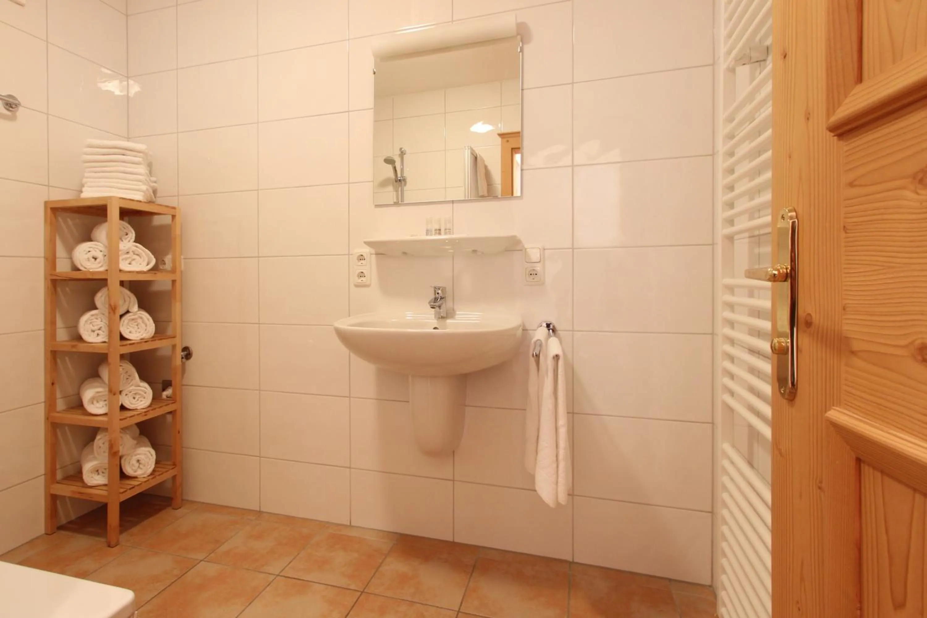 Bathroom in Alpine Resort by Alpin Rentals