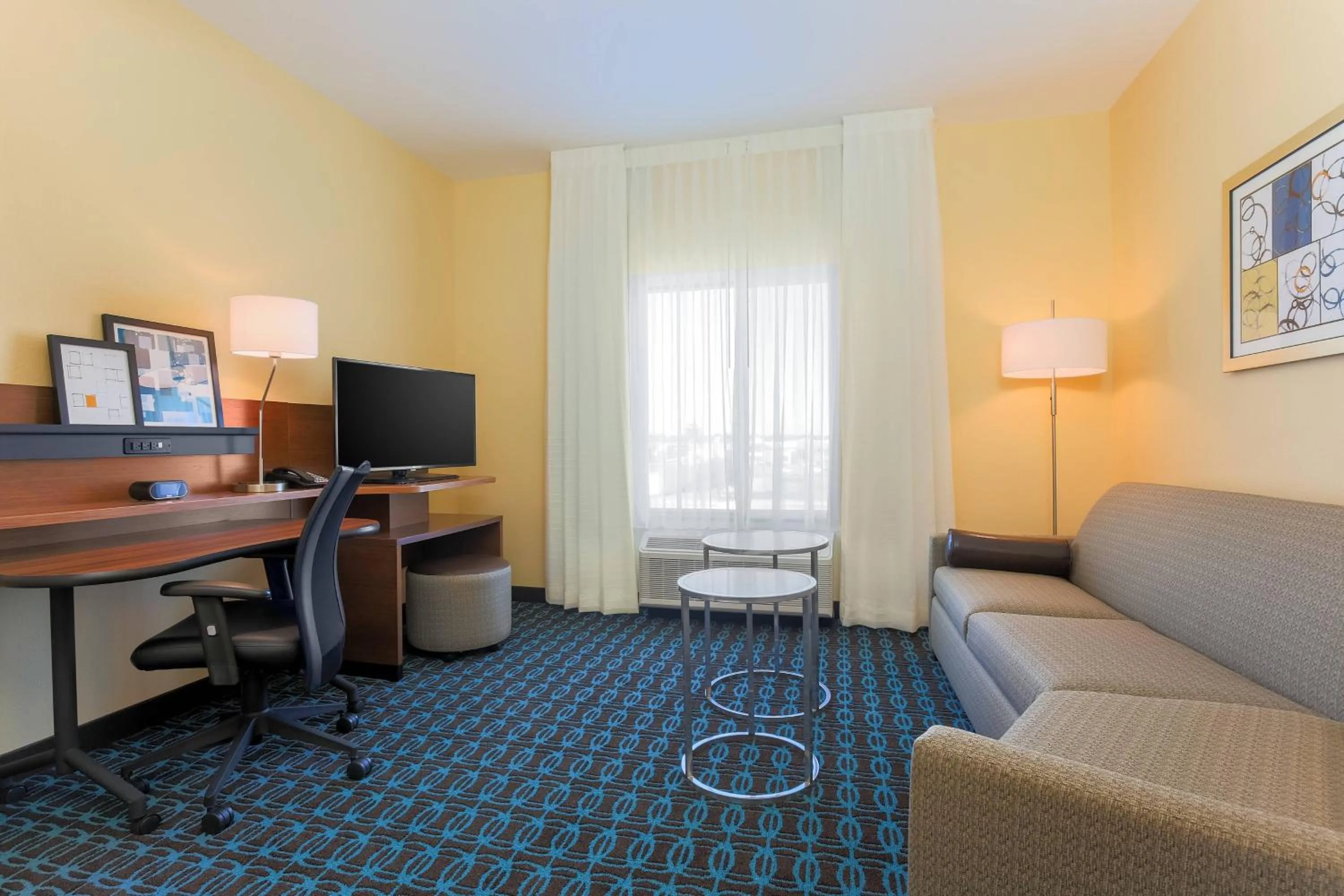 Living room in Fairfield Inn & Suites by Marriott Alexandria