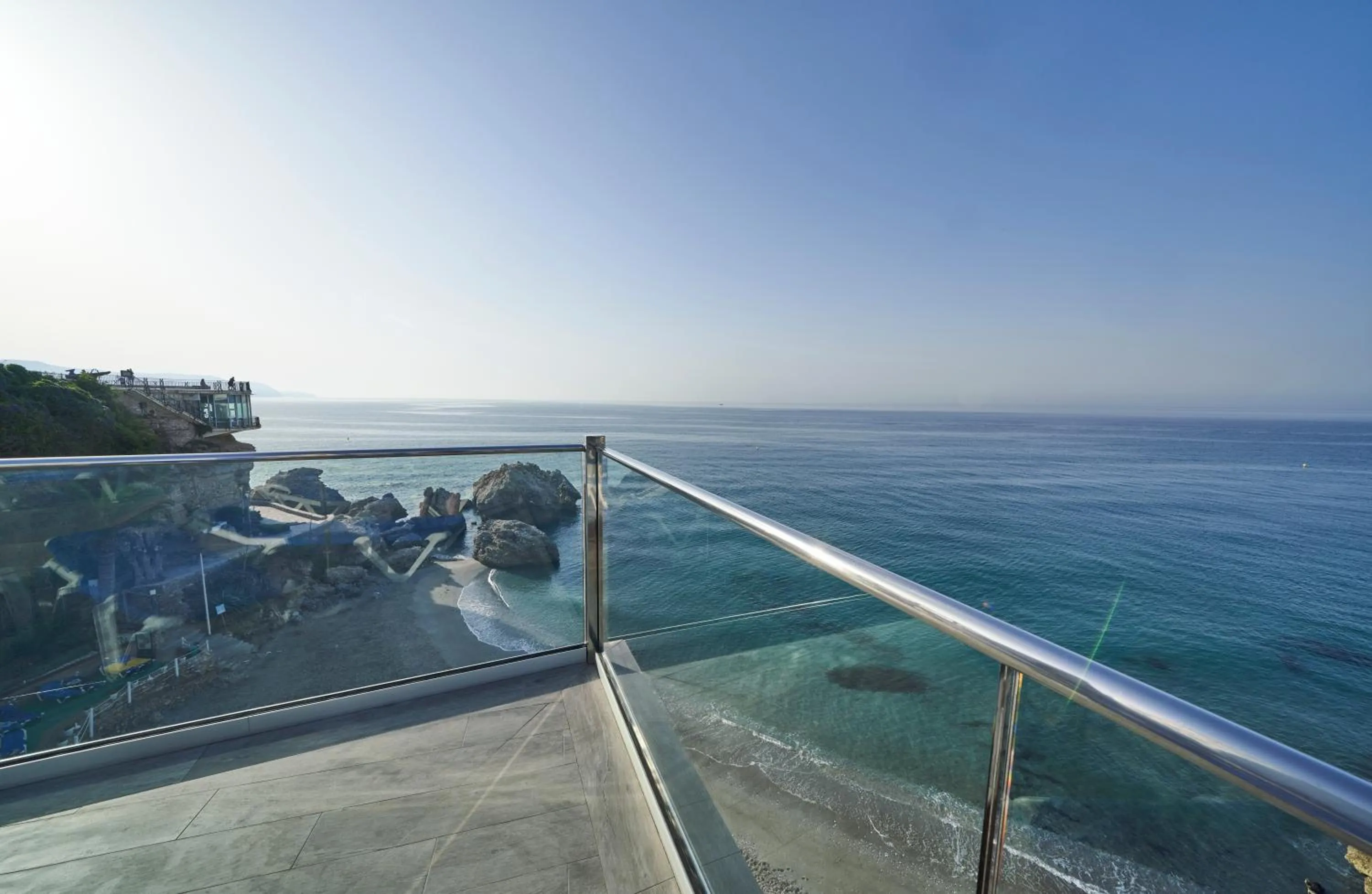 Swimming pool in Hotel Balcón de Europa