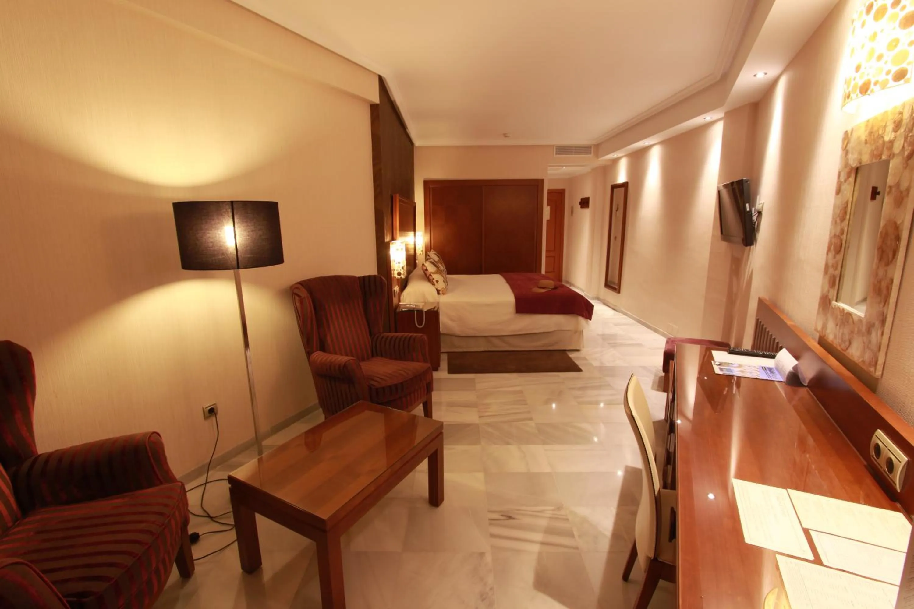 Photo of the whole room, Bed in Hotel Balcón de Europa