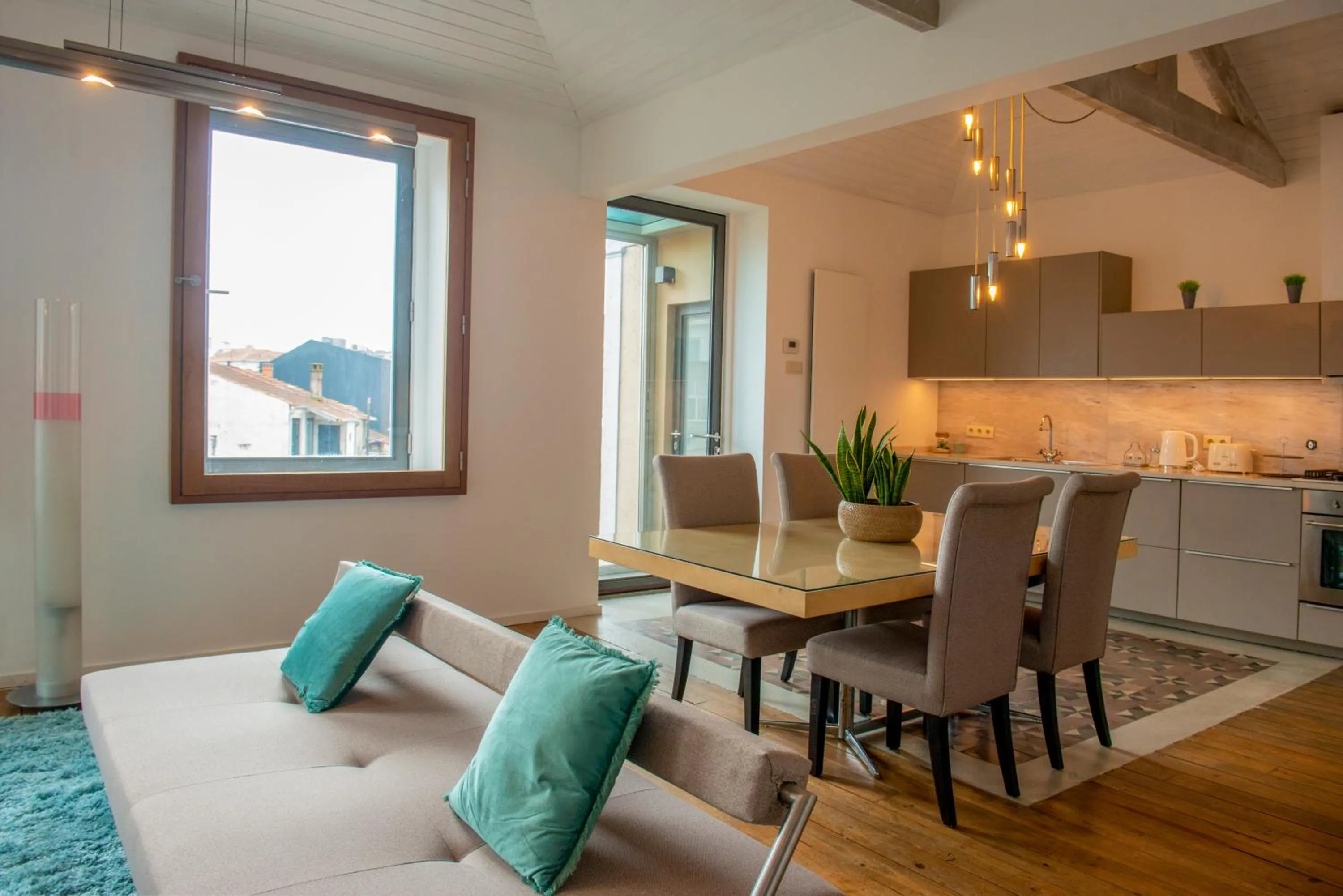 Living room in Charm Palace Porto