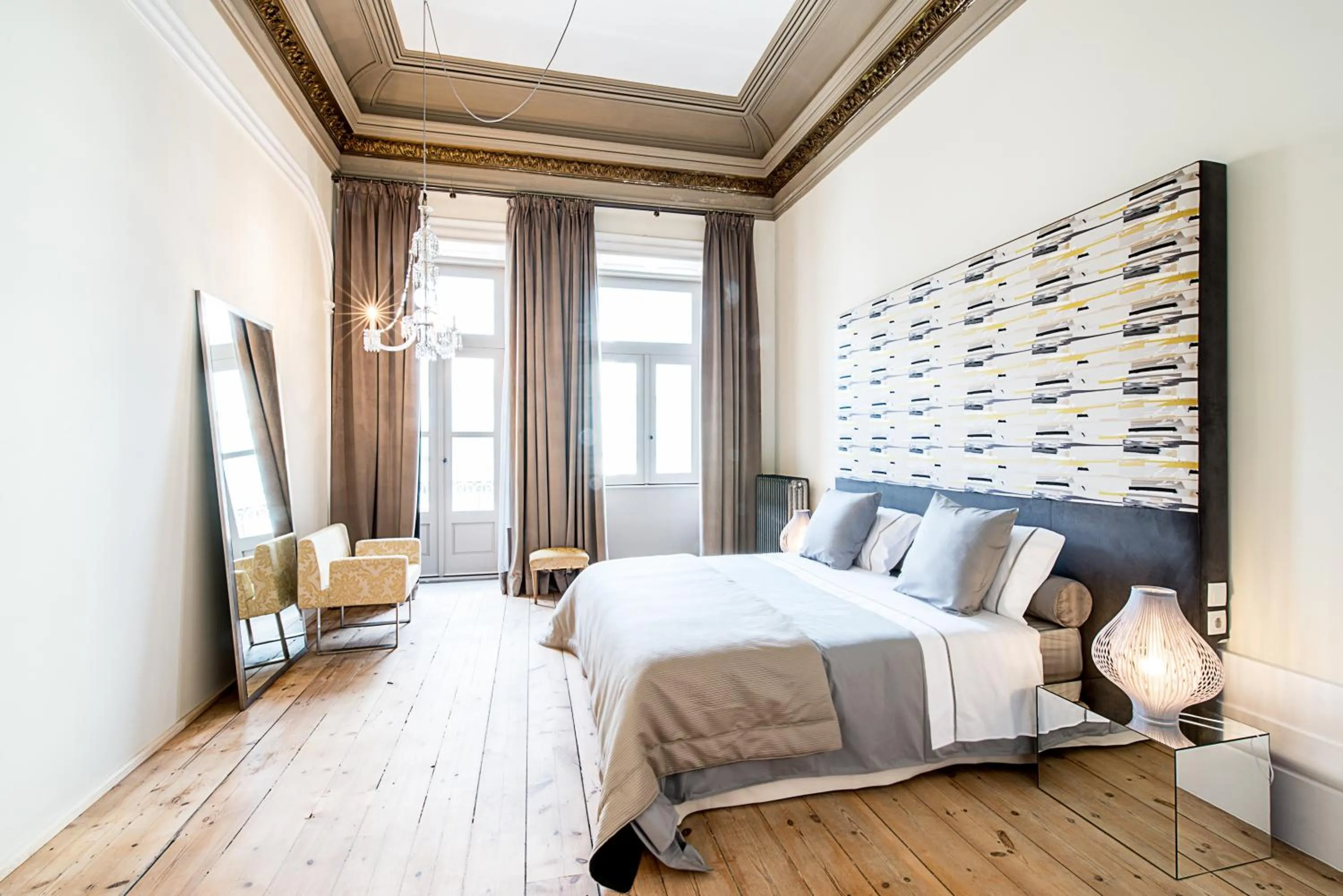 Bed in Charm Palace Porto