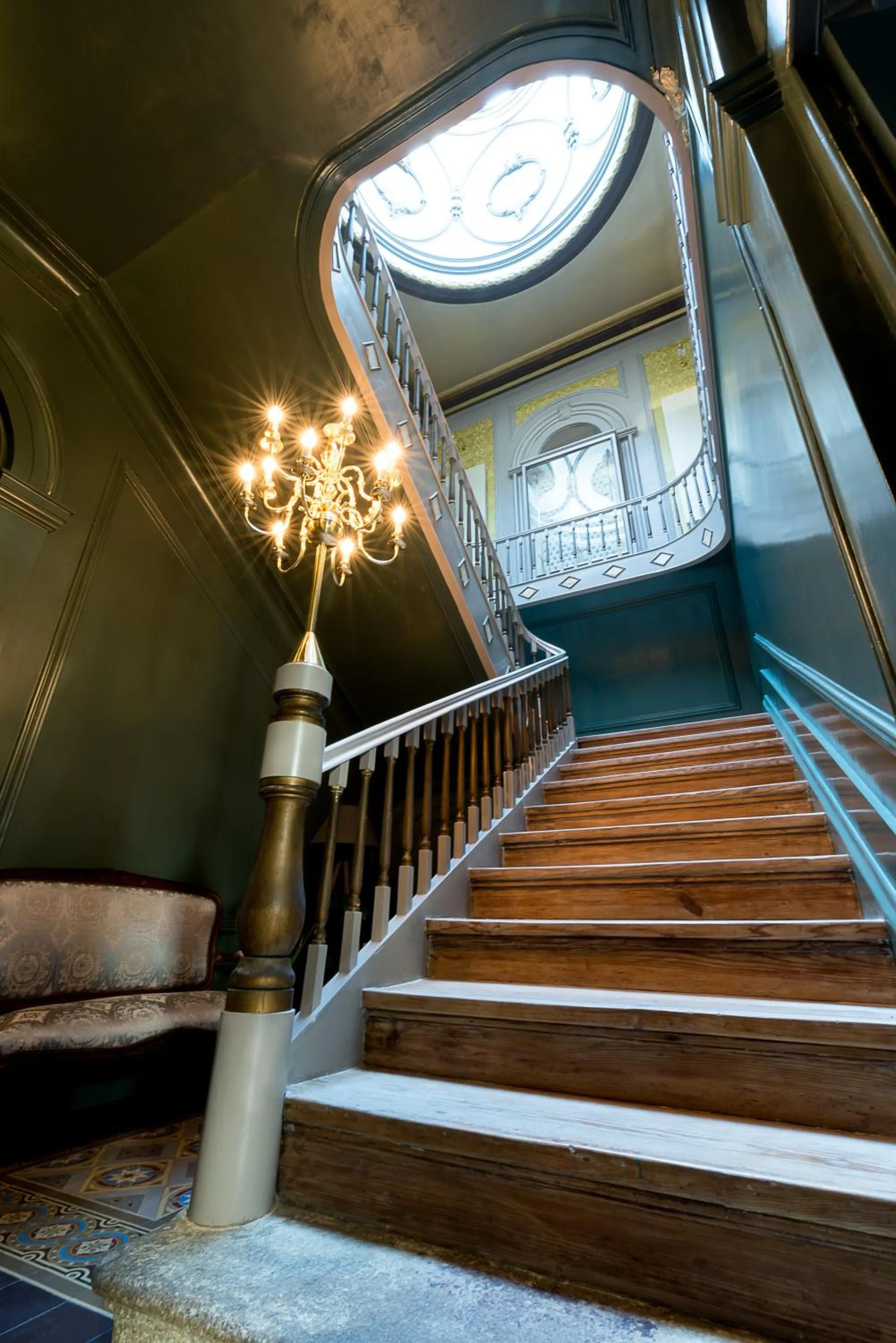 Property building in Charm Palace Porto