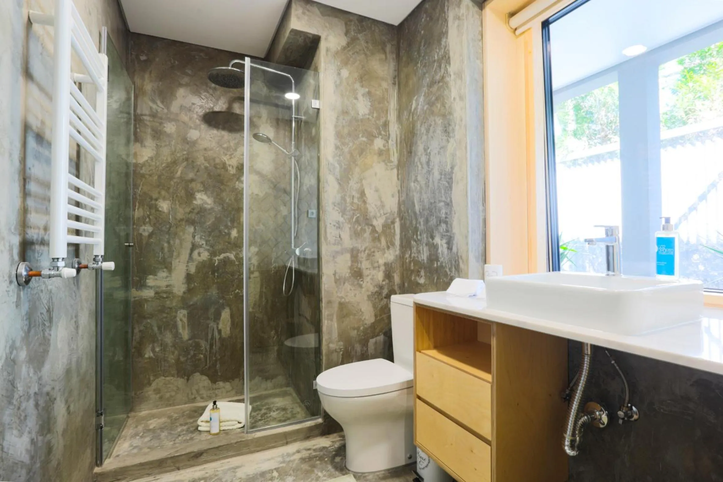 Toilet in Charm Palace Porto