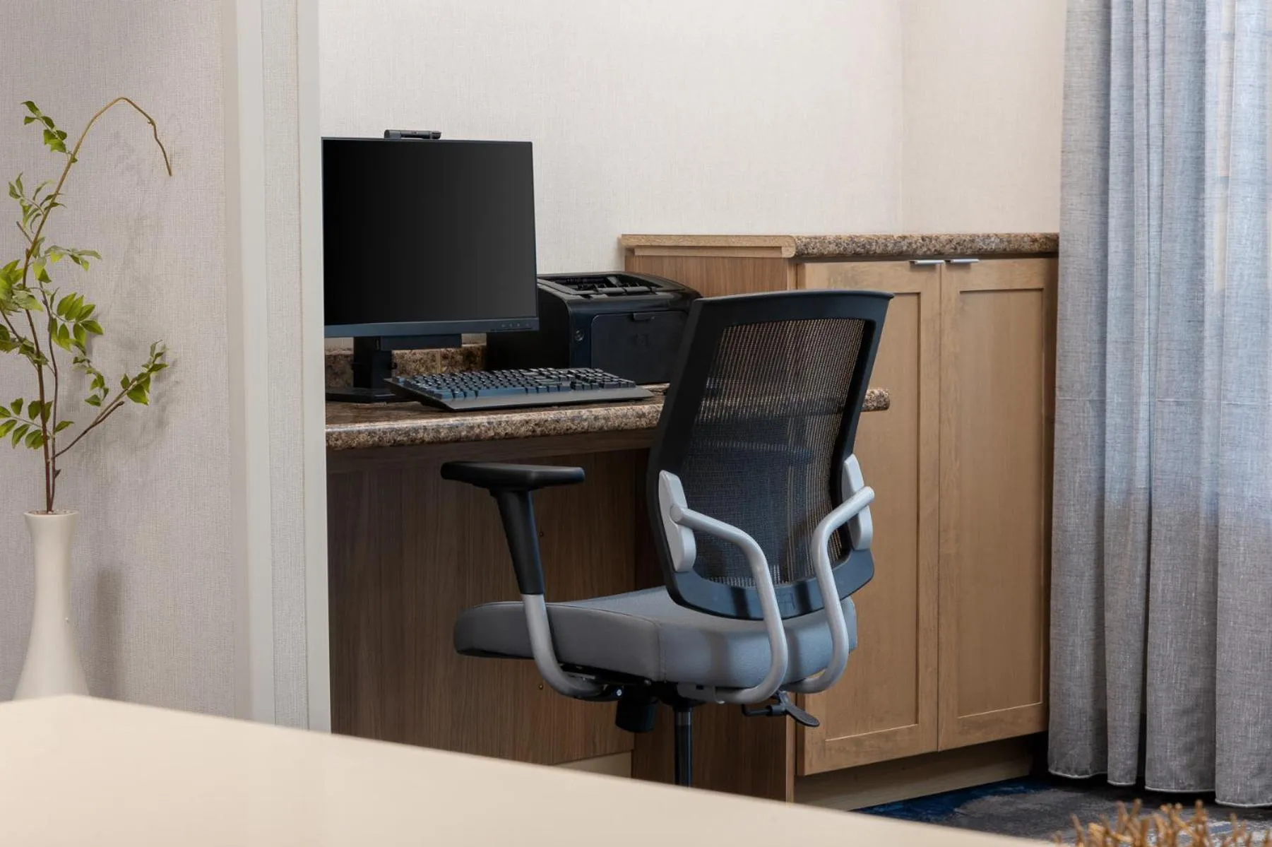 Business facilities in Fairfield Inn and Suites by Marriott Cincinnati Eastgate