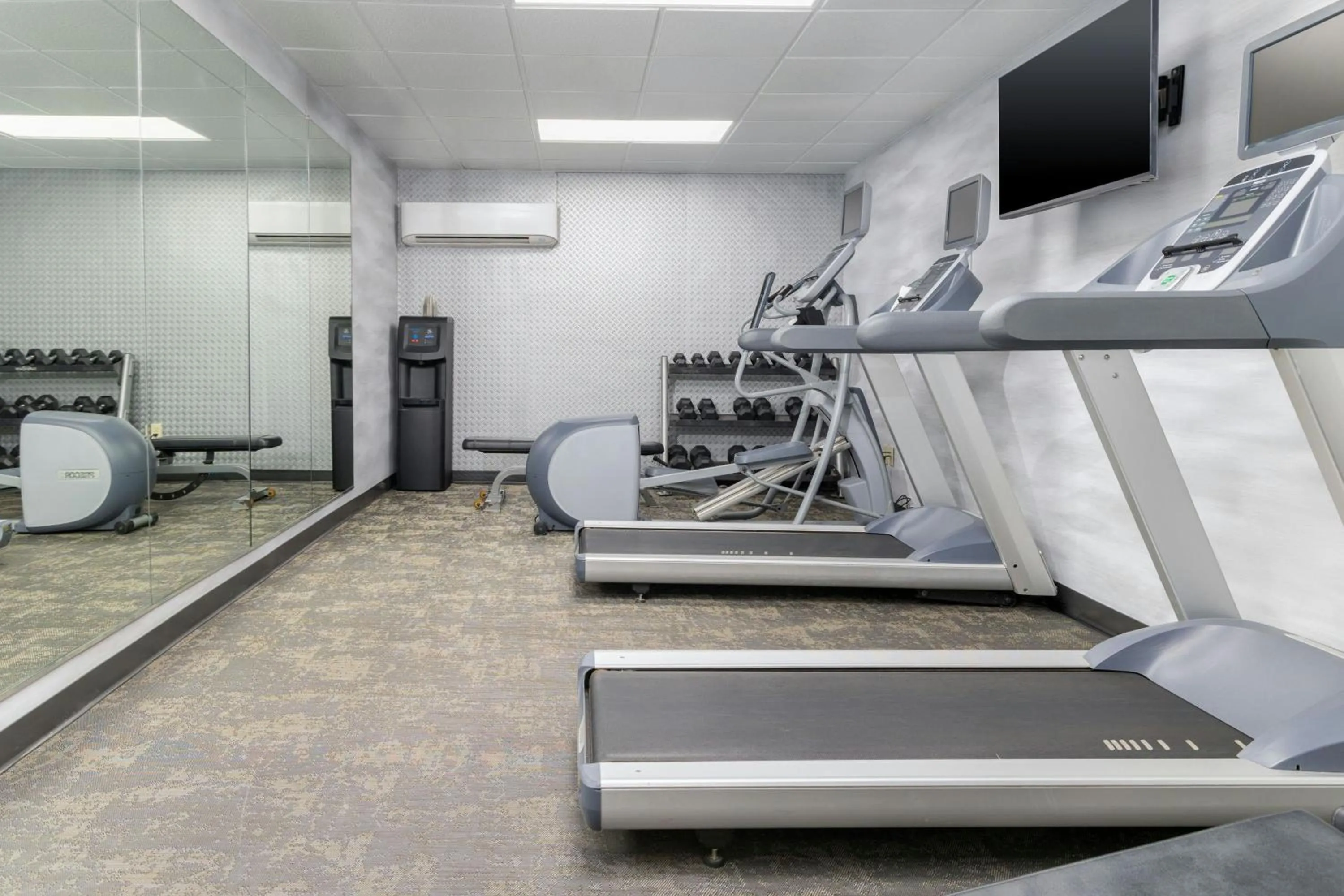 Fitness centre/facilities in Fairfield Inn and Suites by Marriott Cincinnati Eastgate