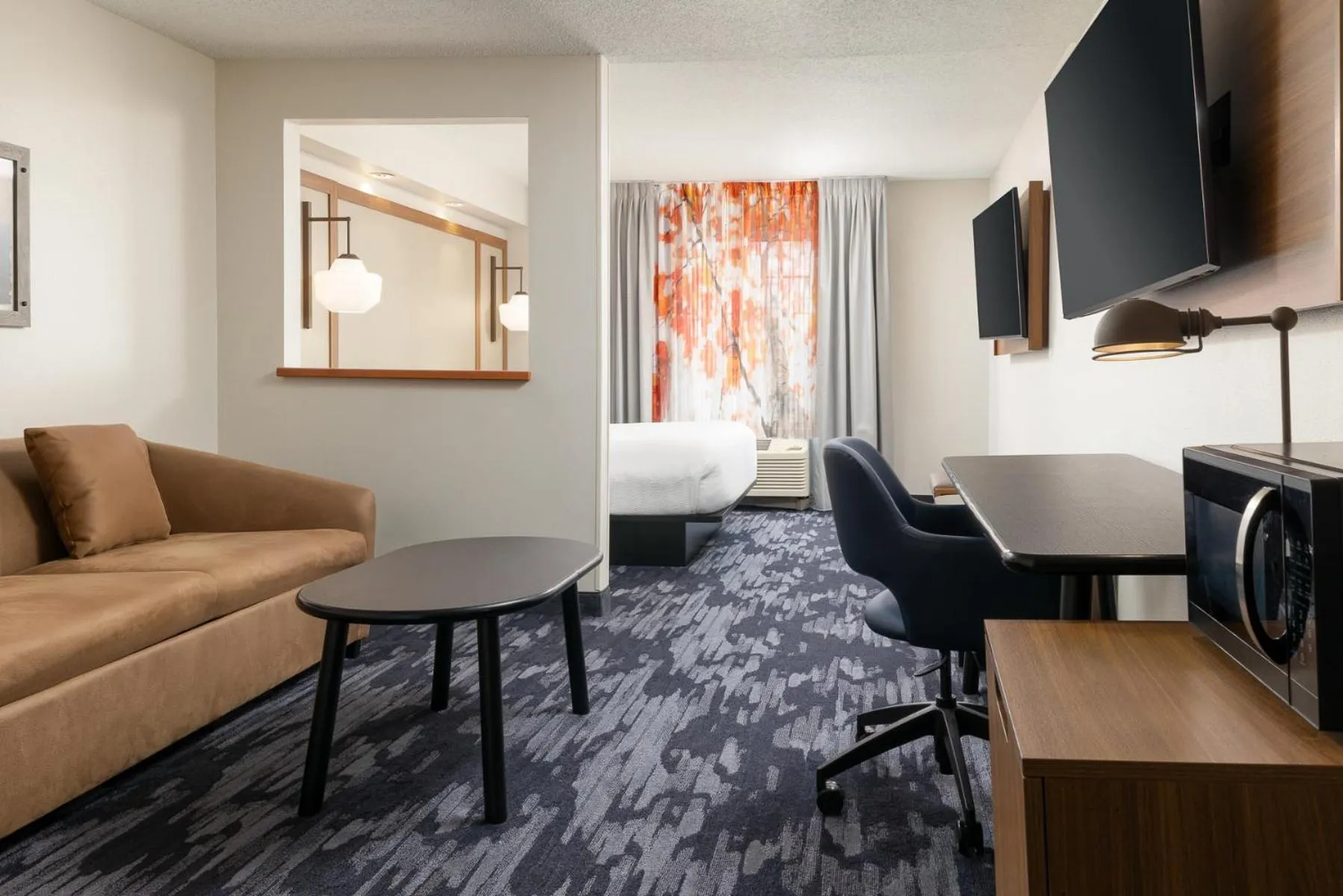 Photo of the whole room in Fairfield Inn and Suites by Marriott Cincinnati Eastgate
