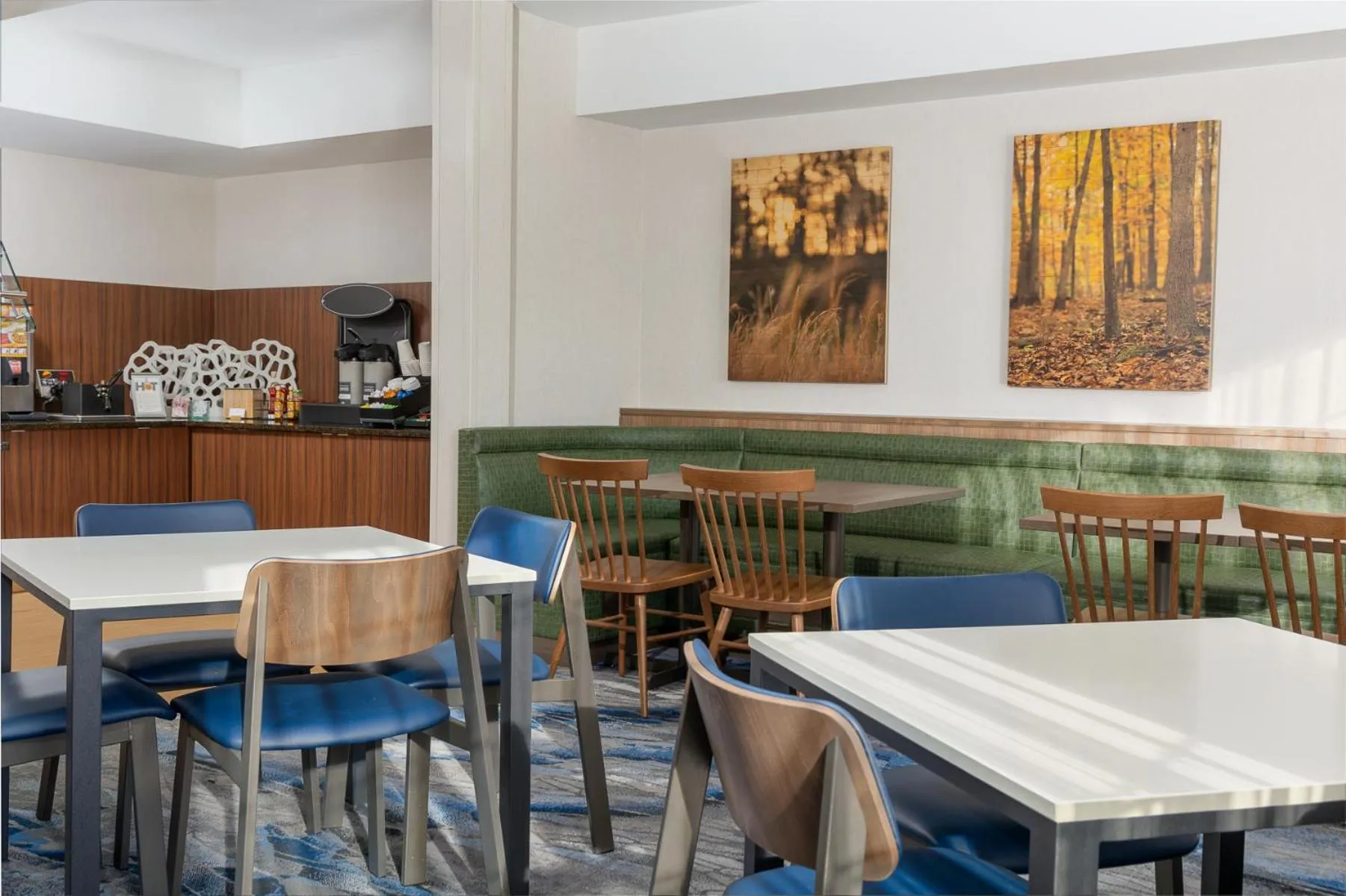 Restaurant/places to eat in Fairfield Inn and Suites by Marriott Cincinnati Eastgate