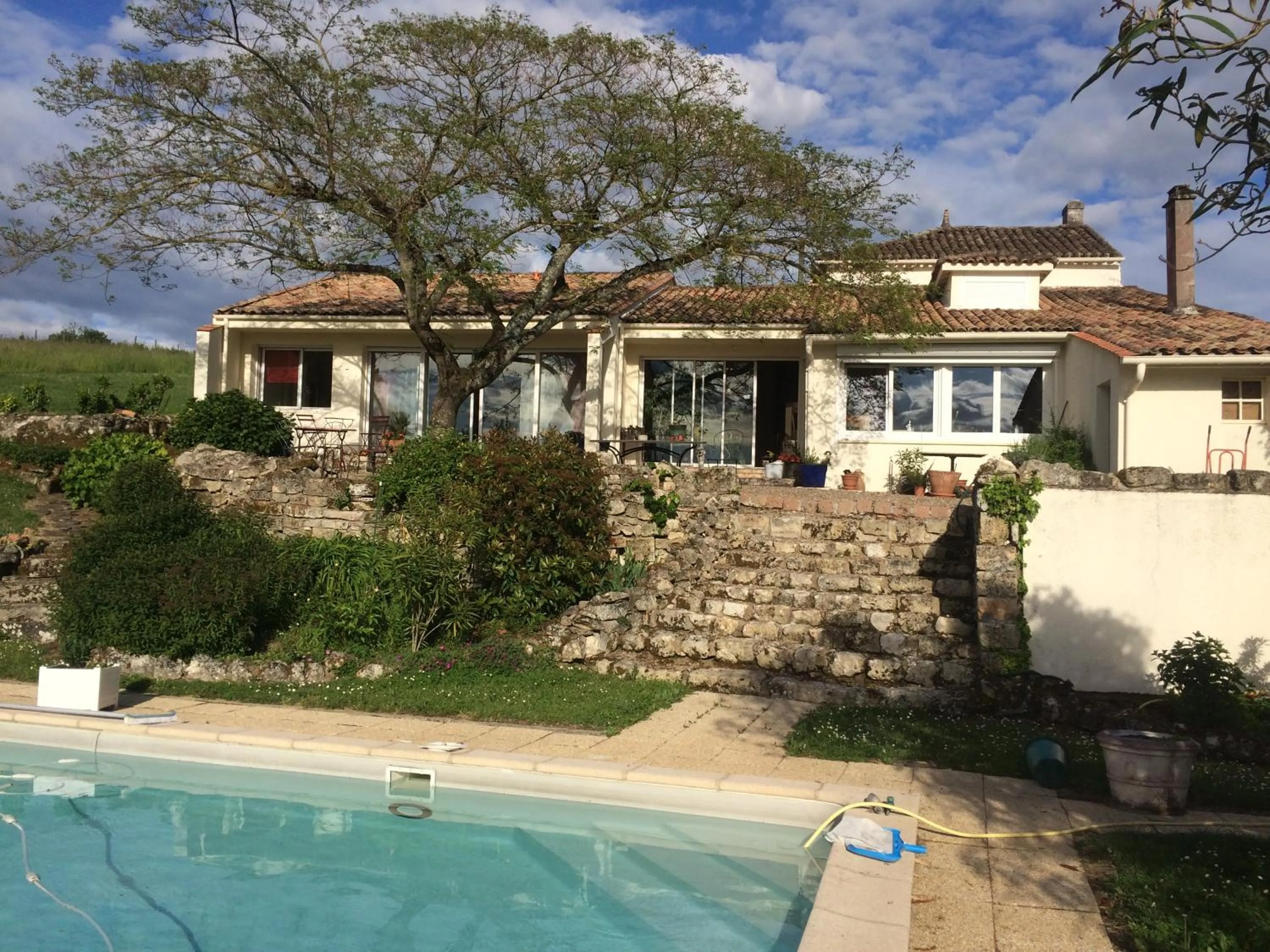 Facade/entrance in Les 4 Eléments St Emilion