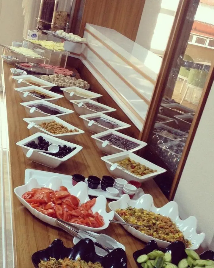 Buffet breakfast in Sivas Sultanşehir Uygulama Oteli