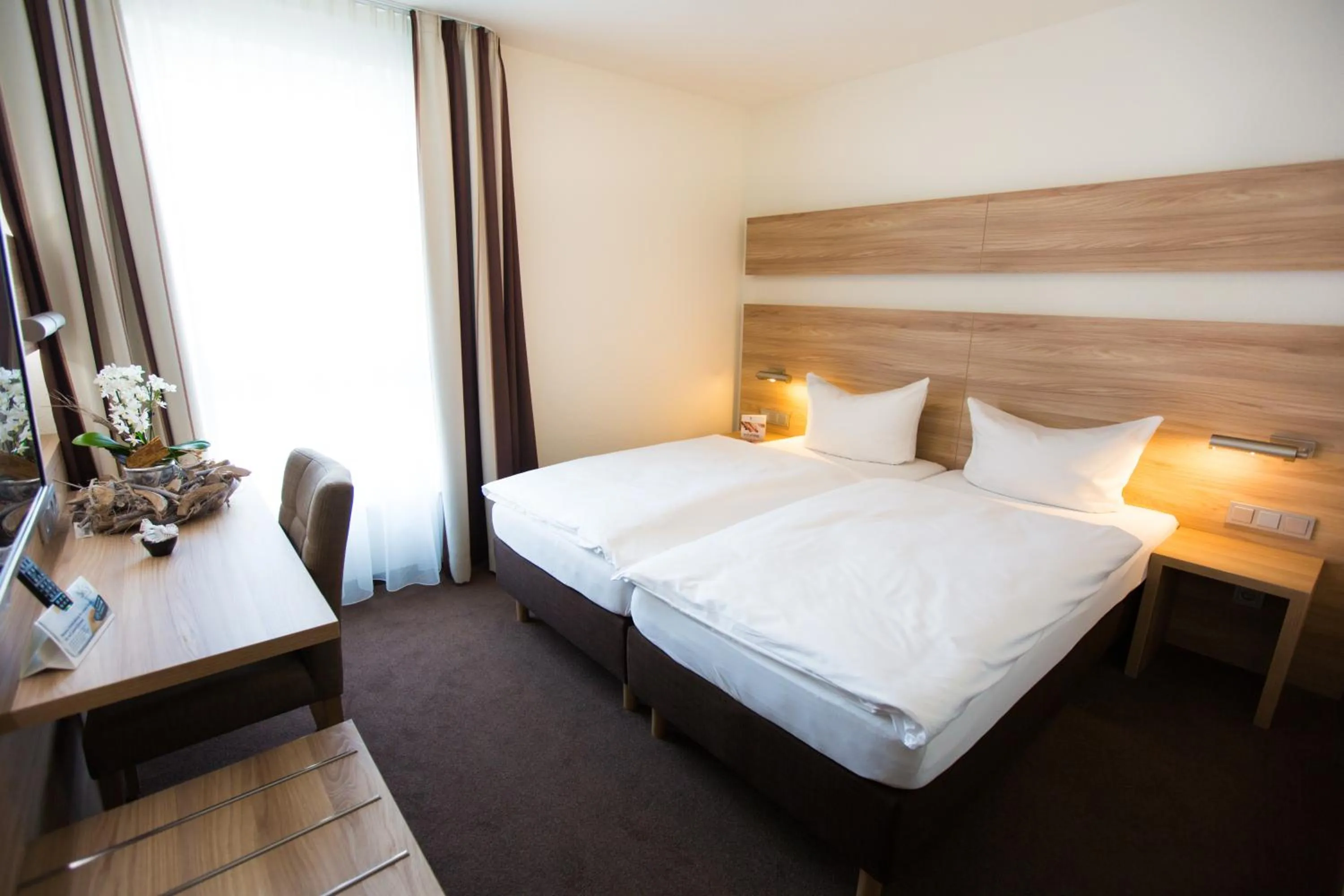 Day, Bed in Hotel & Restaurant Rose