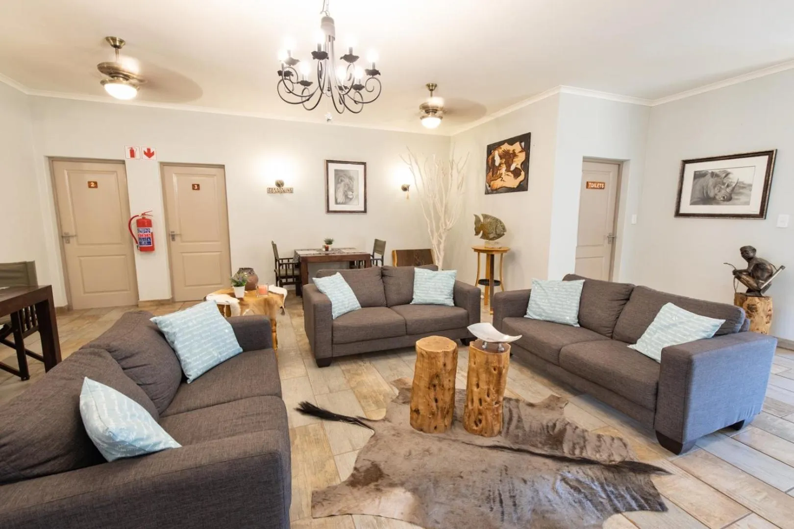 Living room in The Belgium Inn