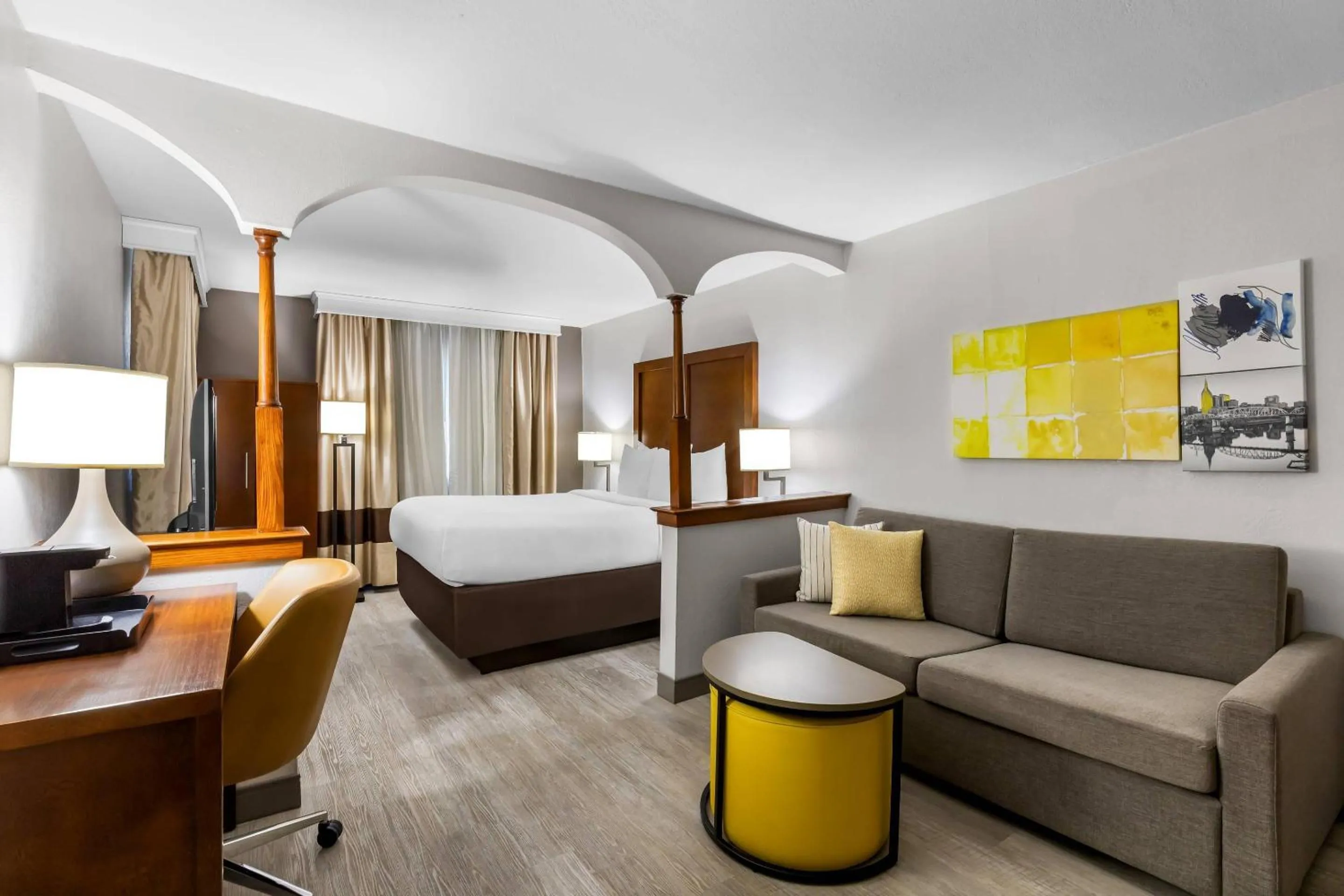 Bedroom, Bed in Comfort Inn Nashville West