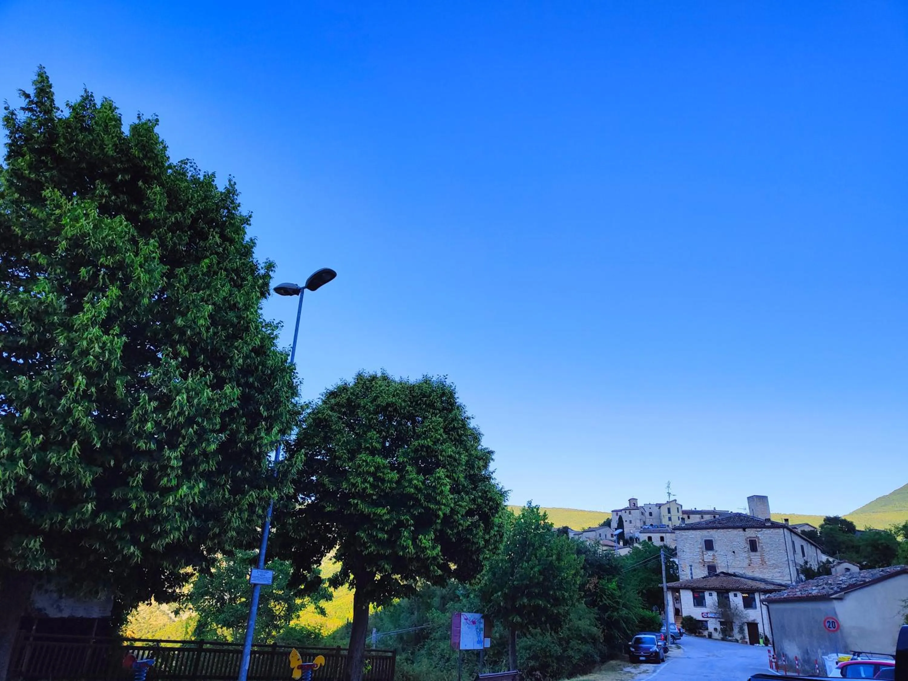 Neighbourhood in B&B Bivacco Frasassi climbing & trail running house