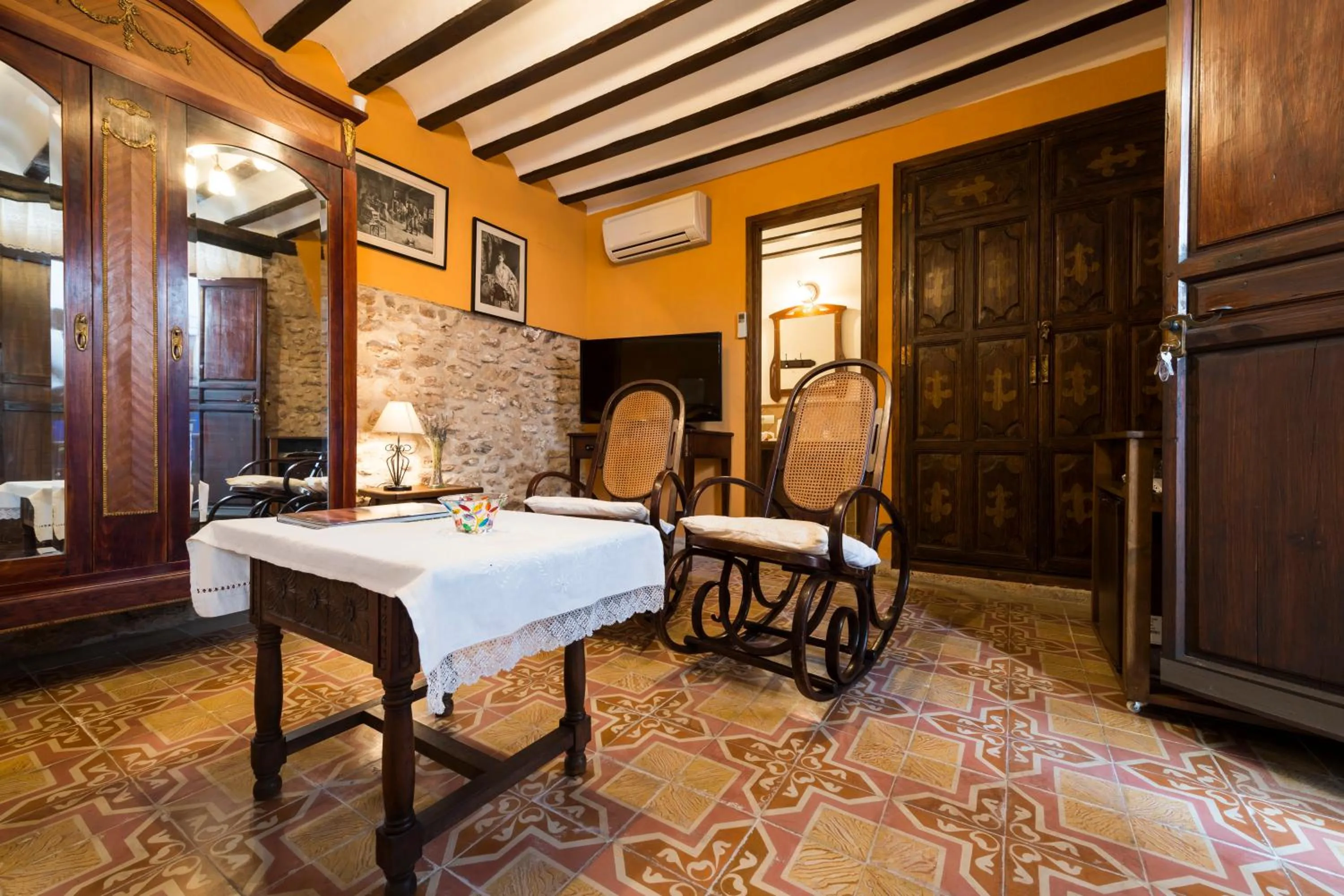 Photo of the whole room in Hotel Rural Tia Pilar