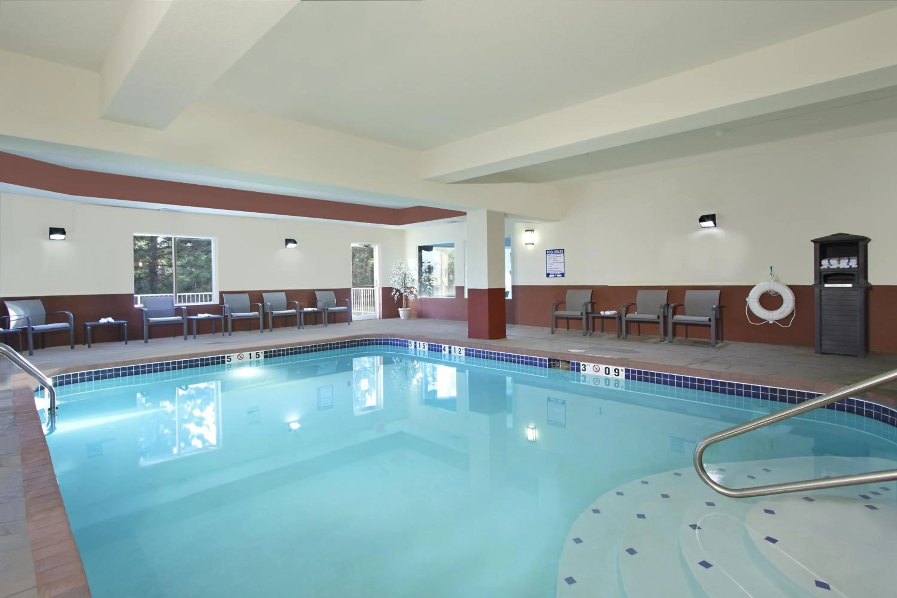 Swimming pool in Holiday Inn Express Boonville by IHG