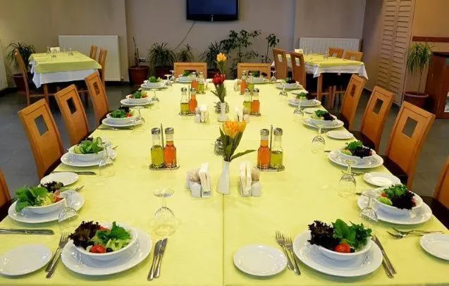 Restaurant/places to eat in Cerkezkoy Business Hotel