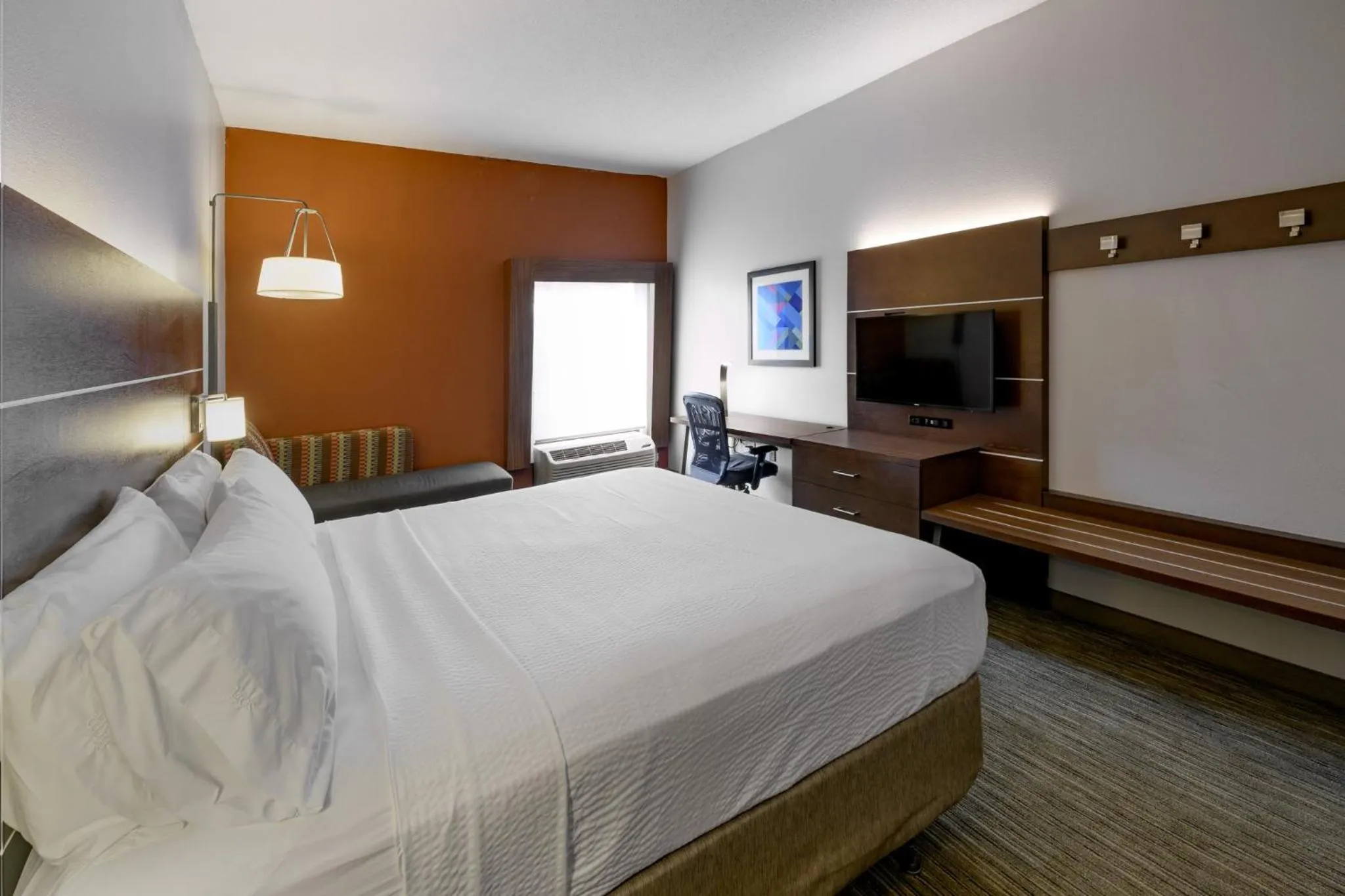 Photo of the whole room, Bed in Holiday Inn Express Hotel & Suites Blythewood by IHG