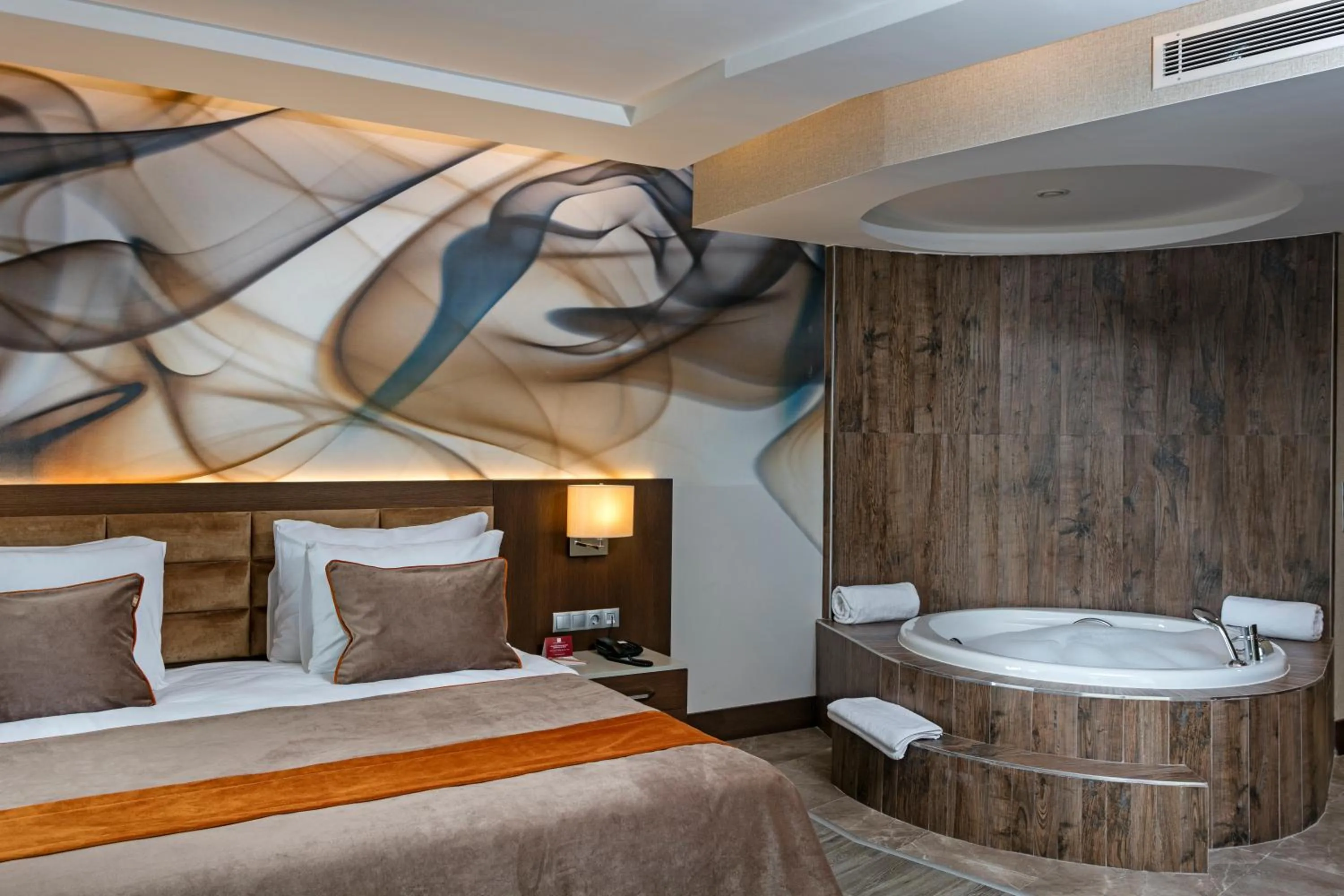 Decorative detail, Bed in B Business Hotel & Spa