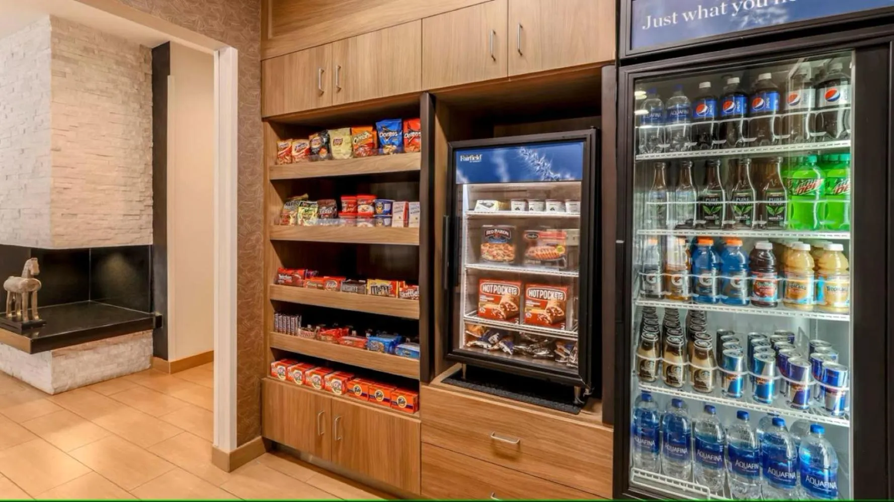 Food and drinks in Fairfield Inn & Suites Houston Westchase