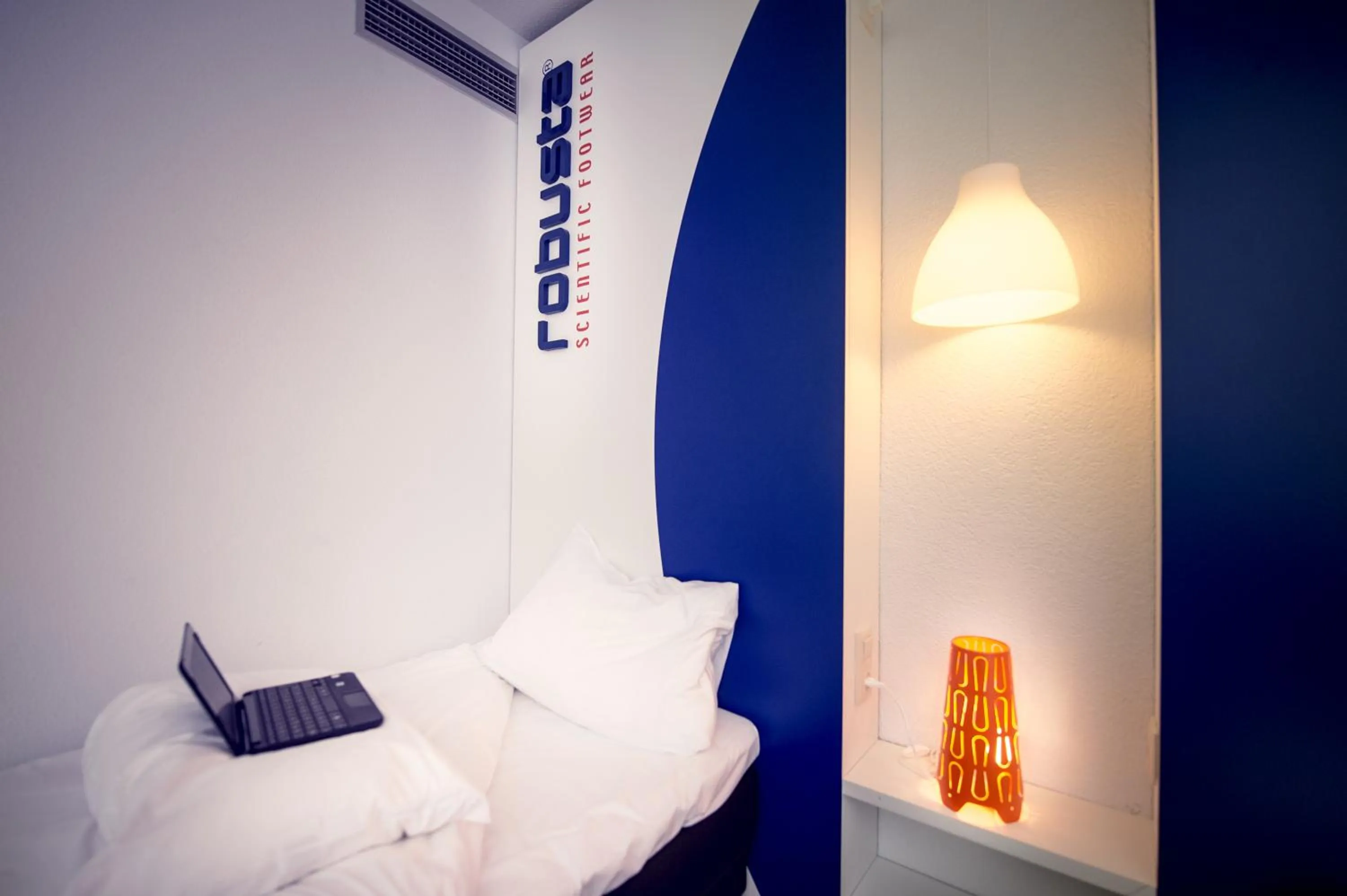 Bedroom, Bed in Hotel Ibis Styles La Rioja Arnedo