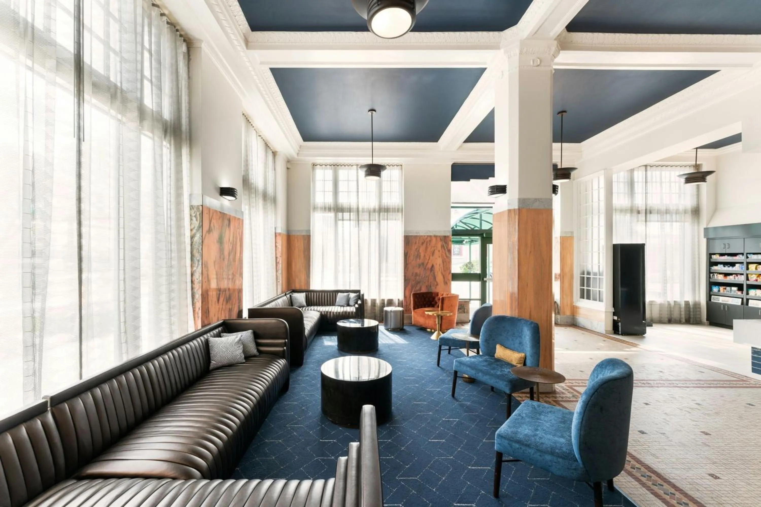 Business facilities in Courtyard by Marriott St. Petersburg Downtown