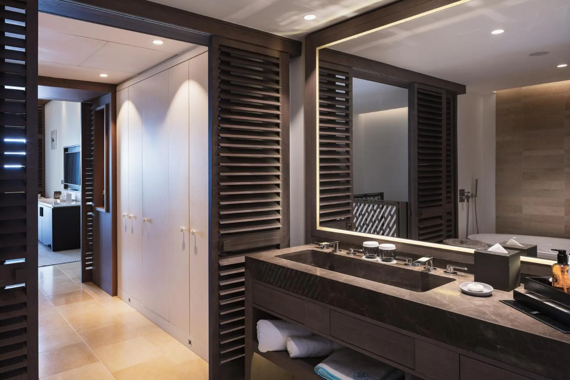 Toilet in Le Barthélemy Hotel & Spa