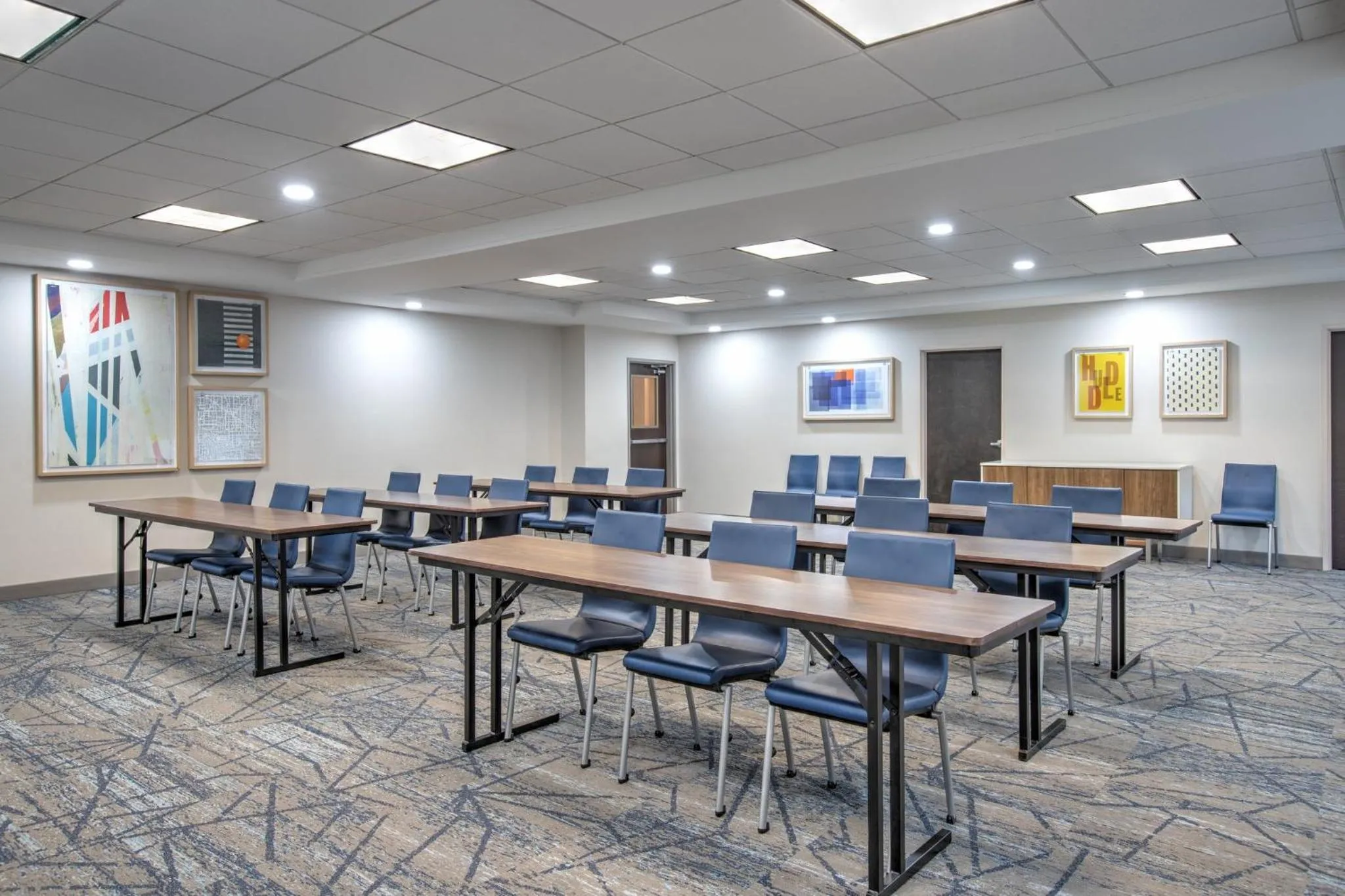 Meeting/conference room in Holiday Inn Express & Suites Zanesville North by IHG