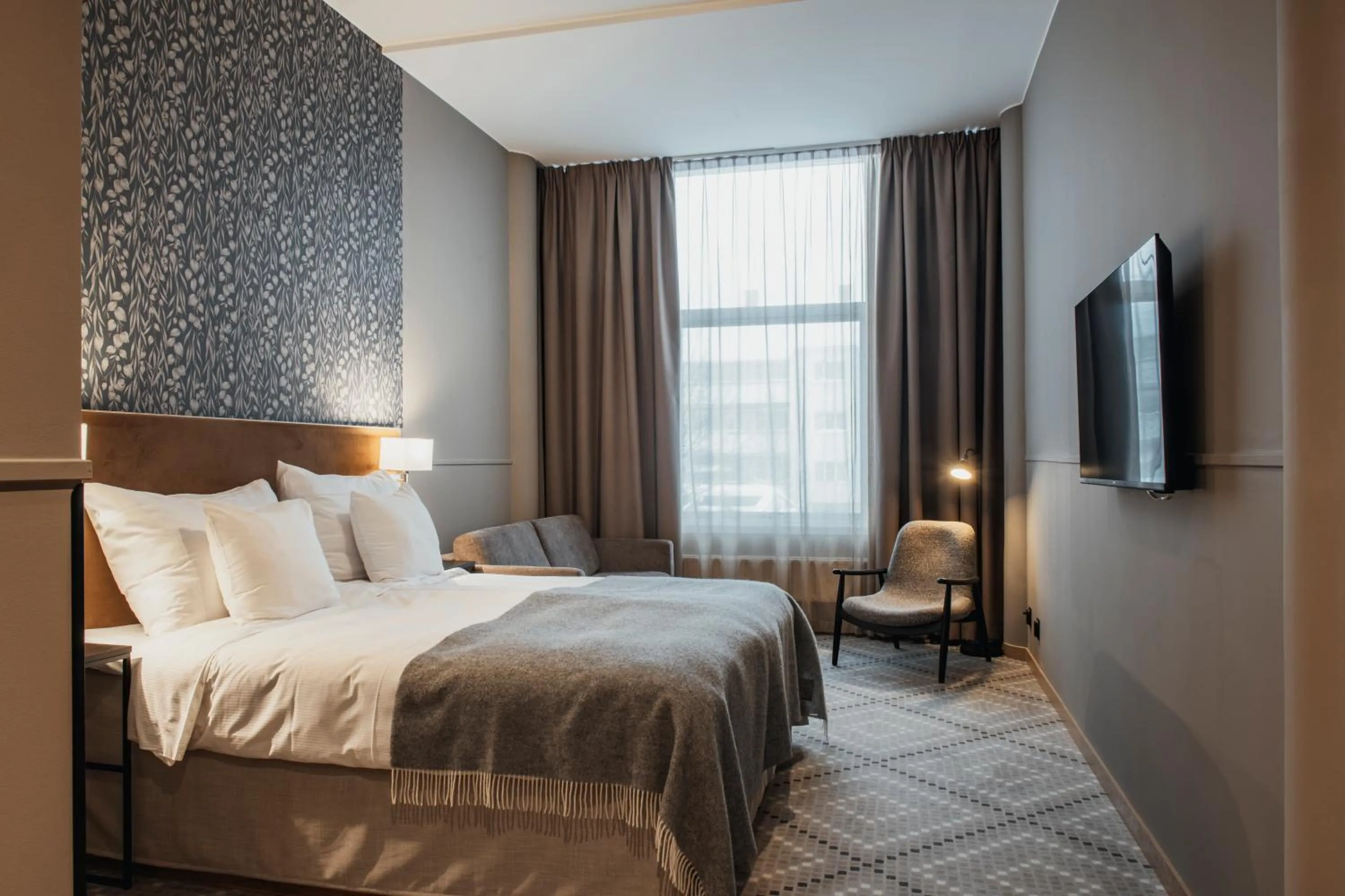 Property building, Bed in Home Hotel Smedjan