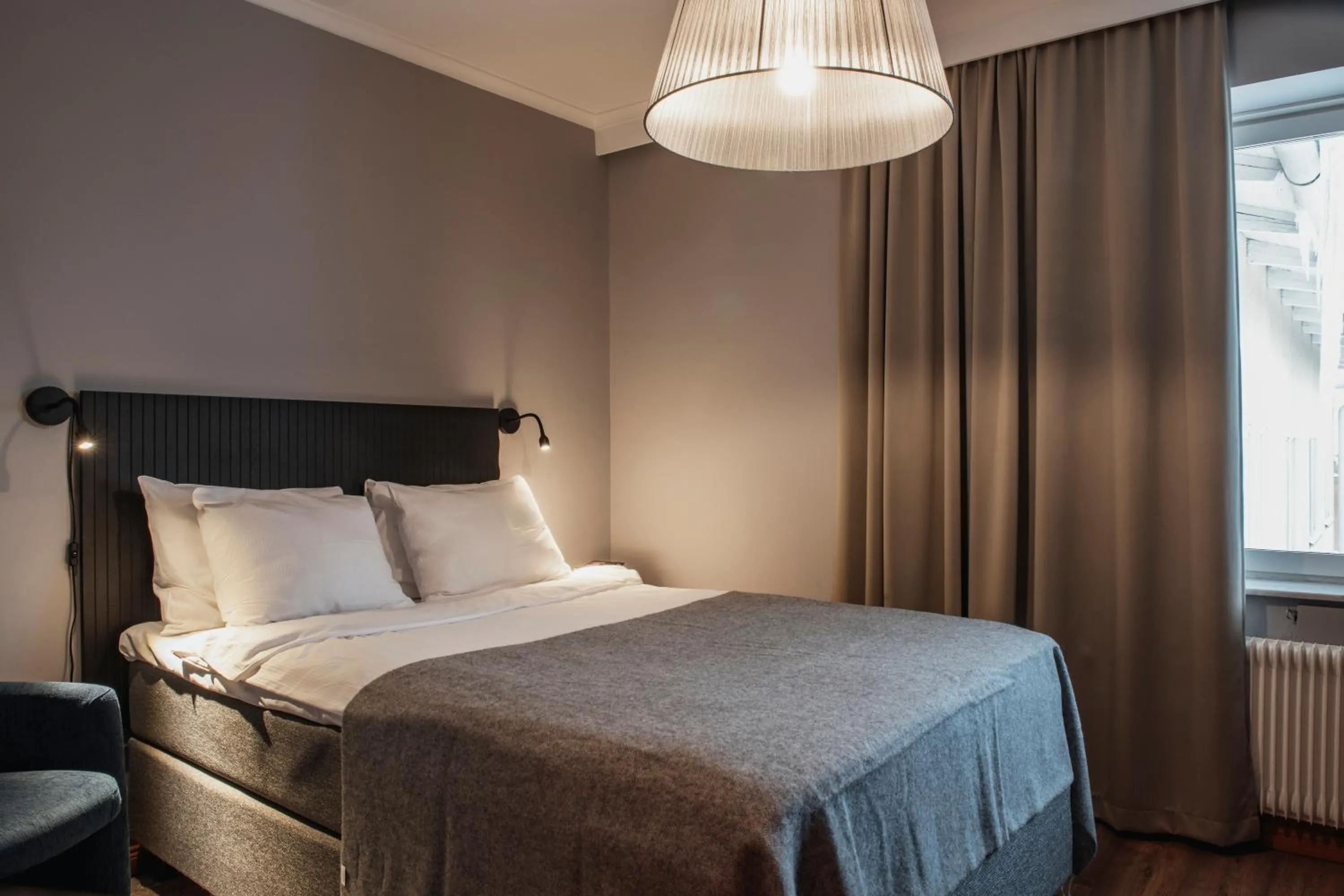 Property building, Bed in Home Hotel Smedjan