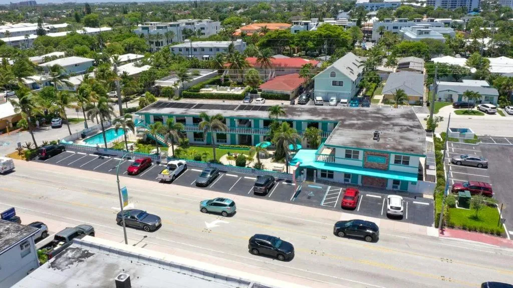 Property building in Horizon by the Sea Inn
