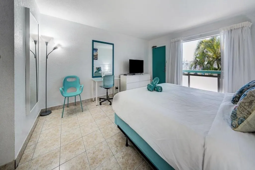 Bedroom, Bed in Horizon by the Sea Inn