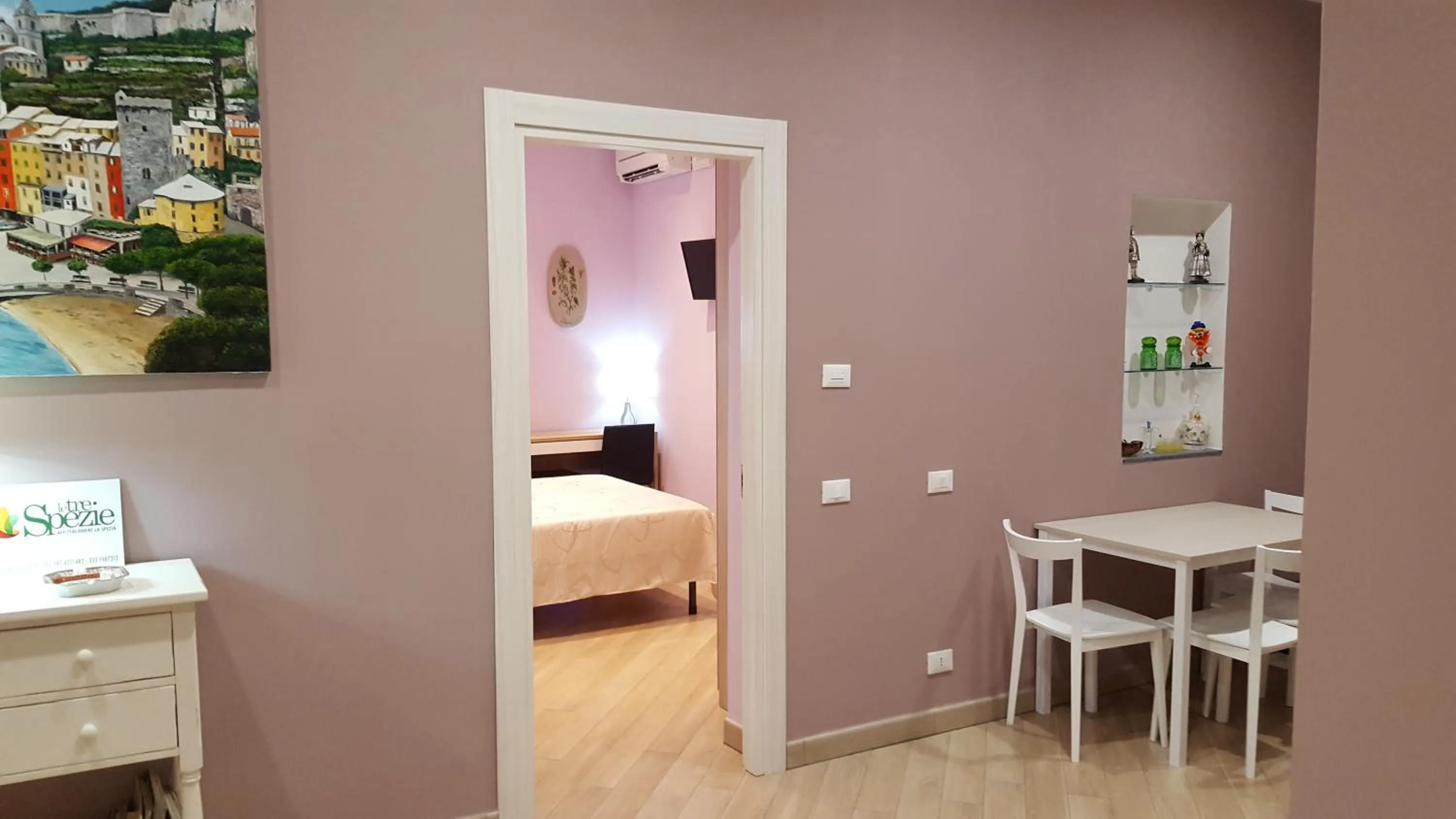 Dining area, Bed in Guest House Le Tre Spezie