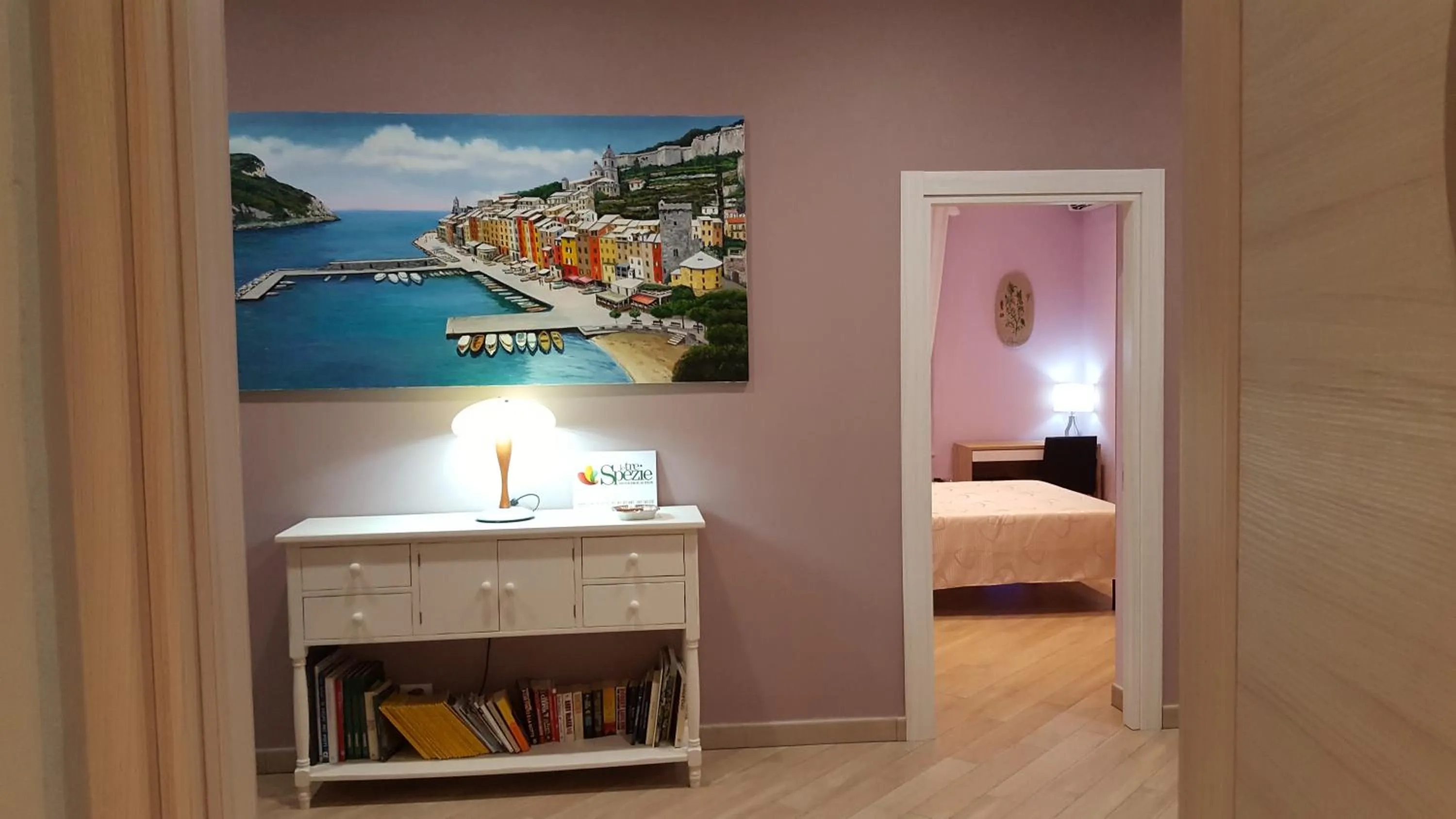 Decorative detail, Bed in Guest House Le Tre Spezie