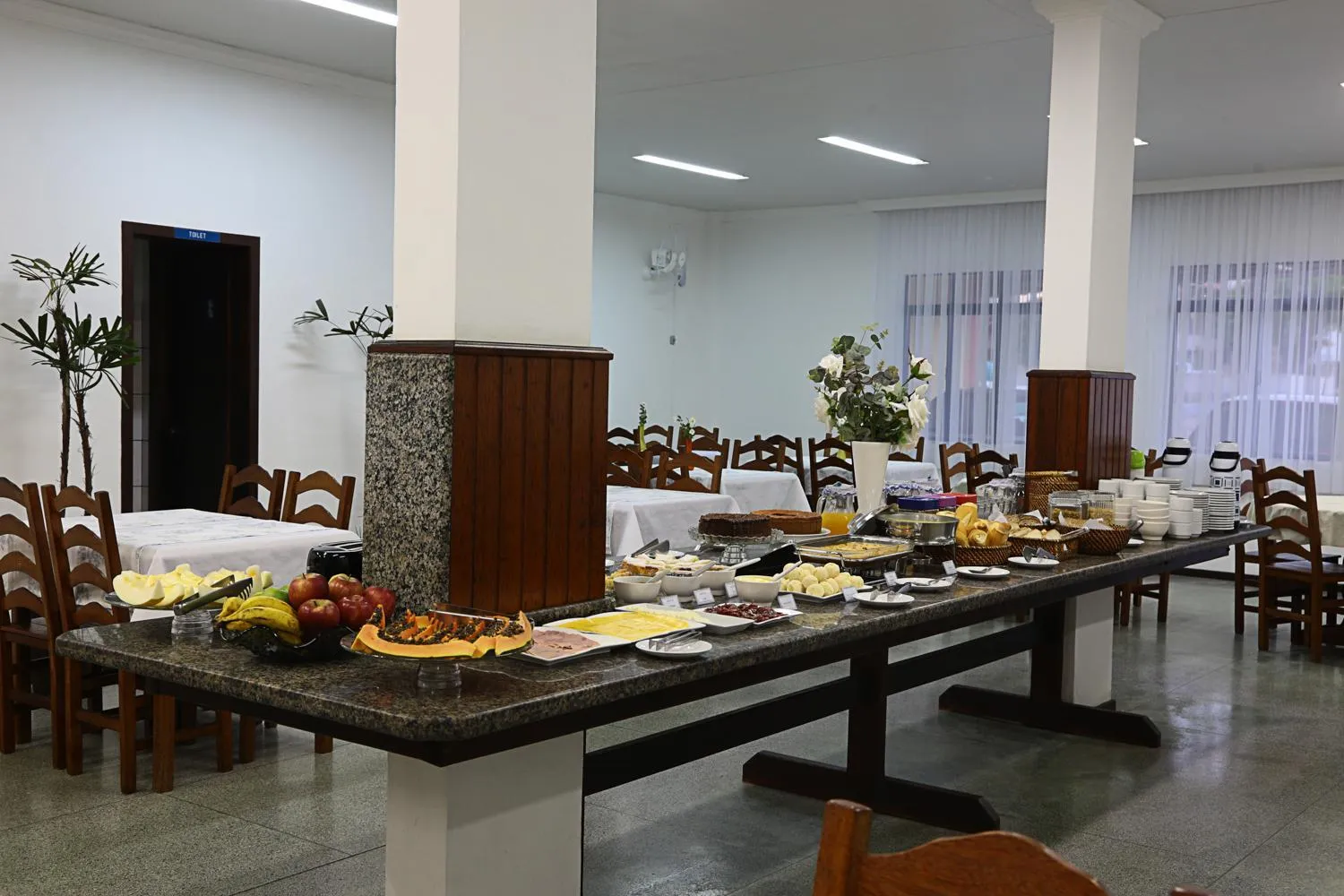 Buffet breakfast in Oceano Hotel de Barra Velha