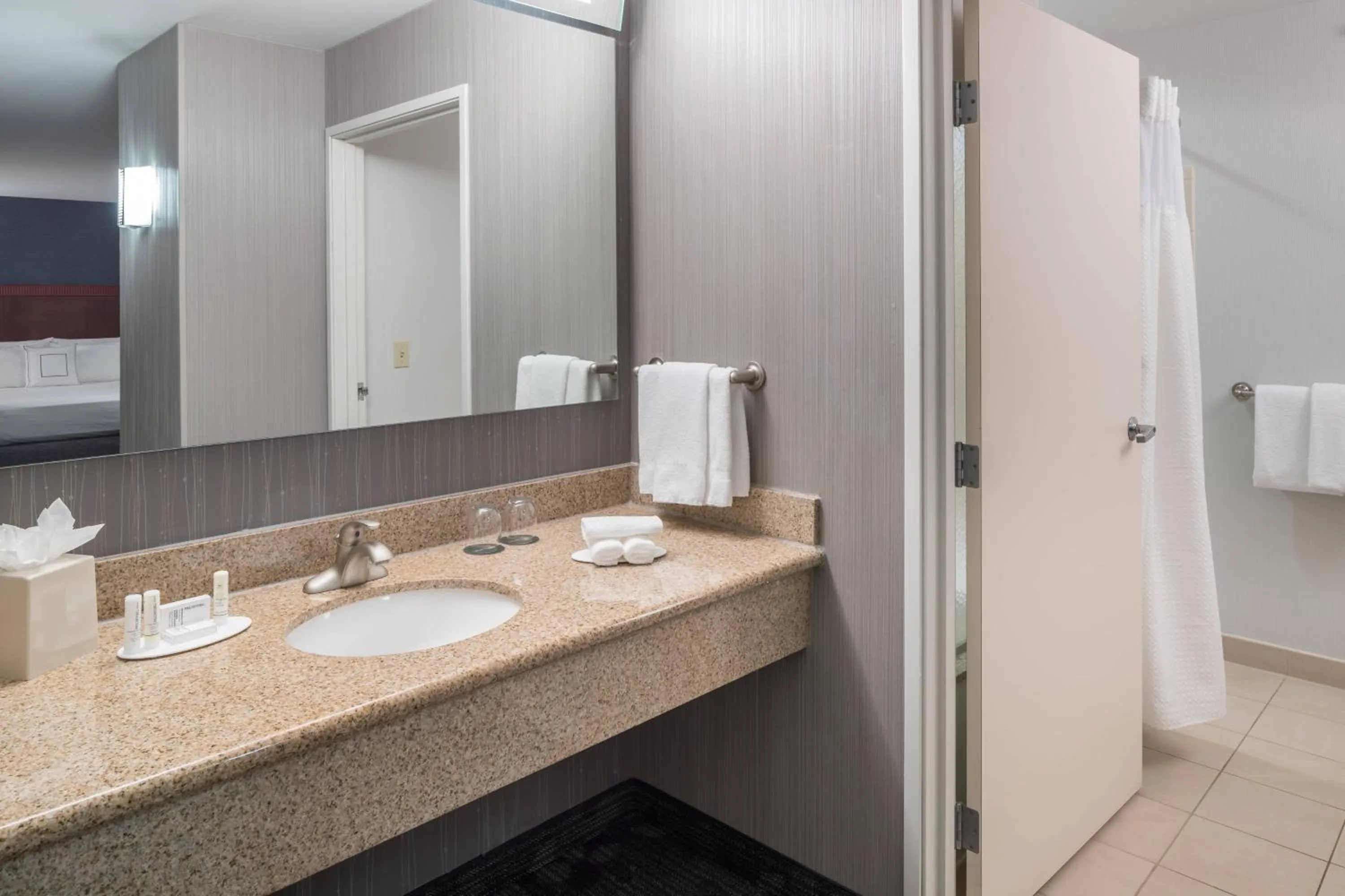 Bathroom in Courtyard by Marriott West Orange