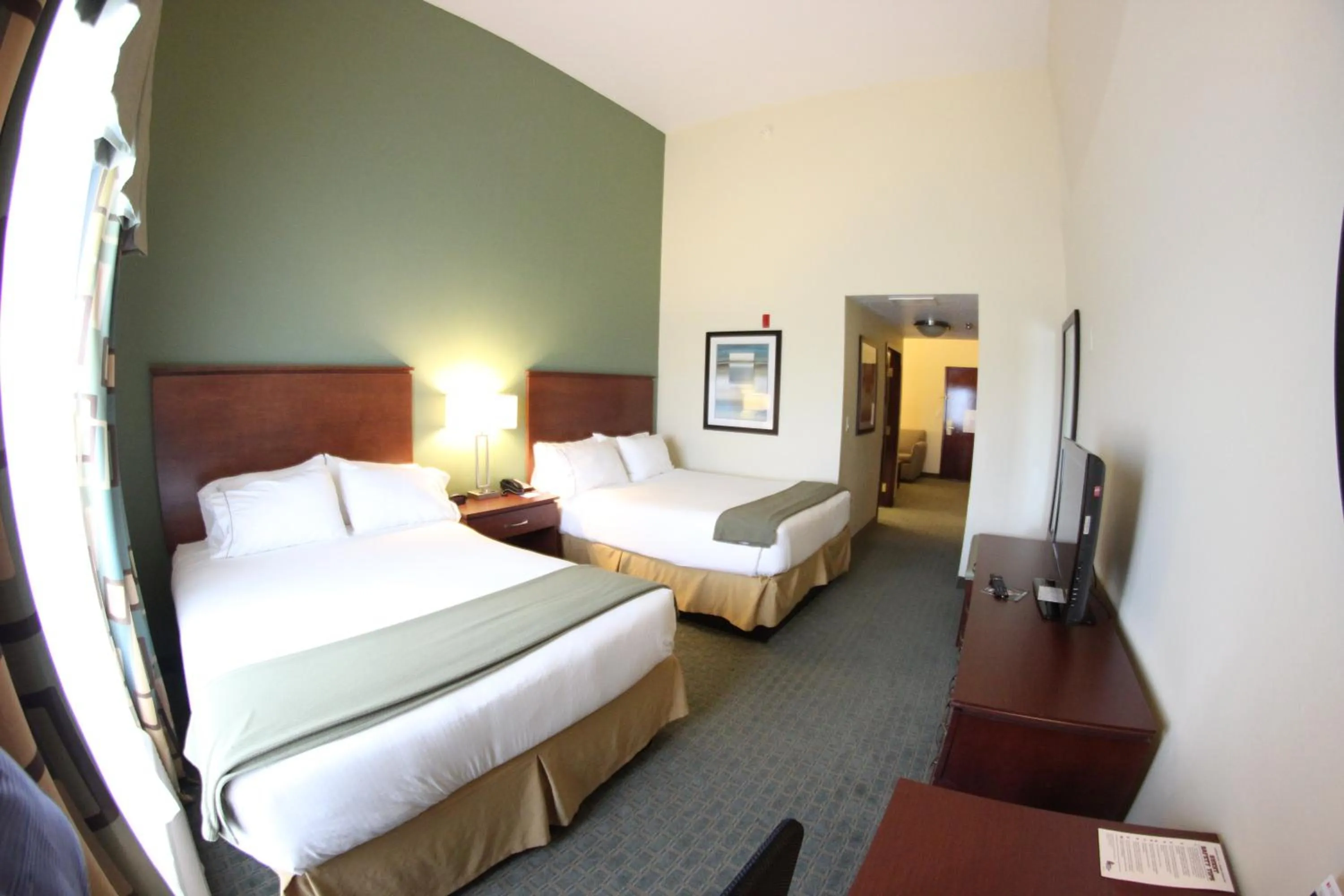 Bedroom, Bed in Holiday Inn Express & Suites Cocoa by IHG