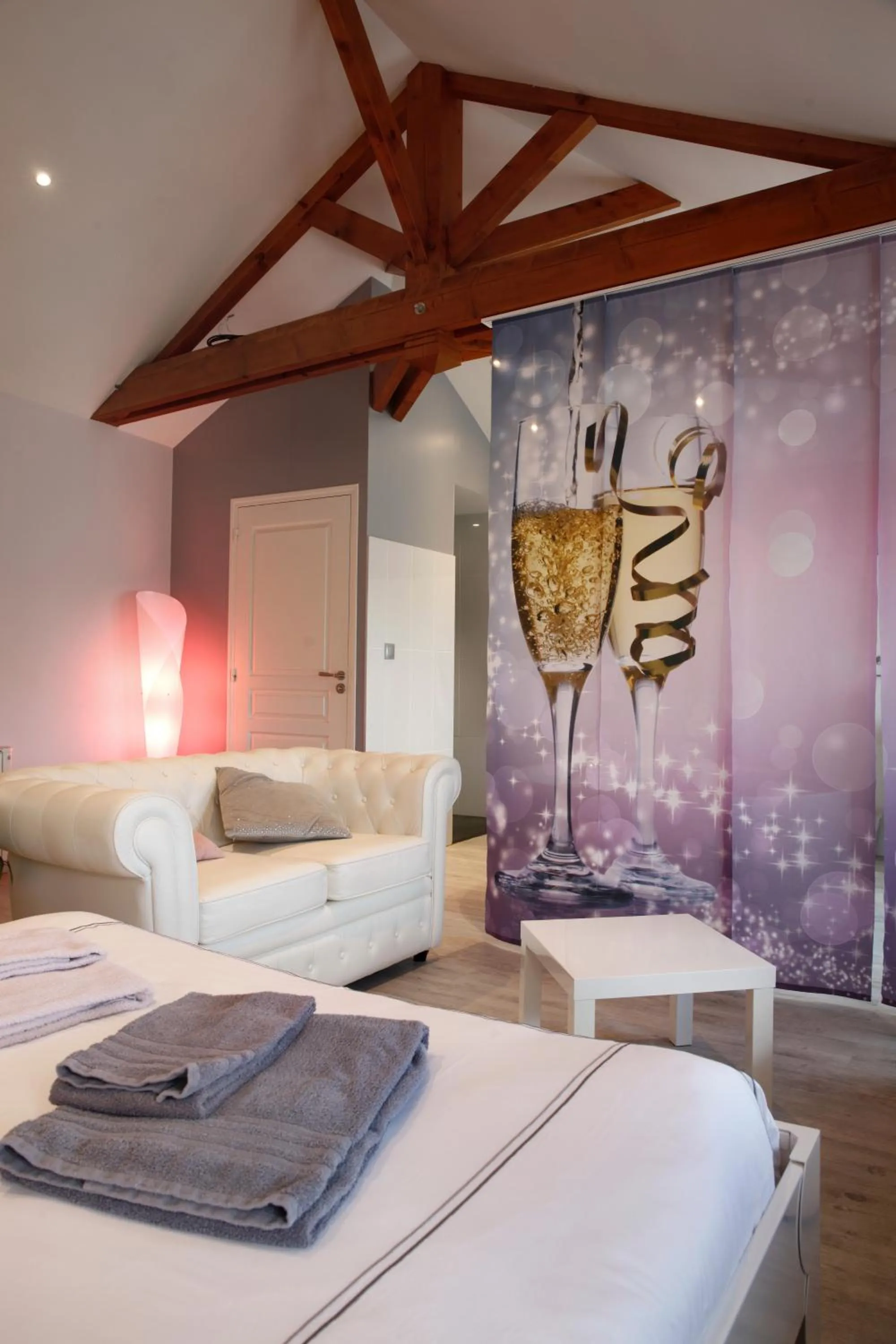 Photo of the whole room, Bed in Chambre d'Hotes de la Loge