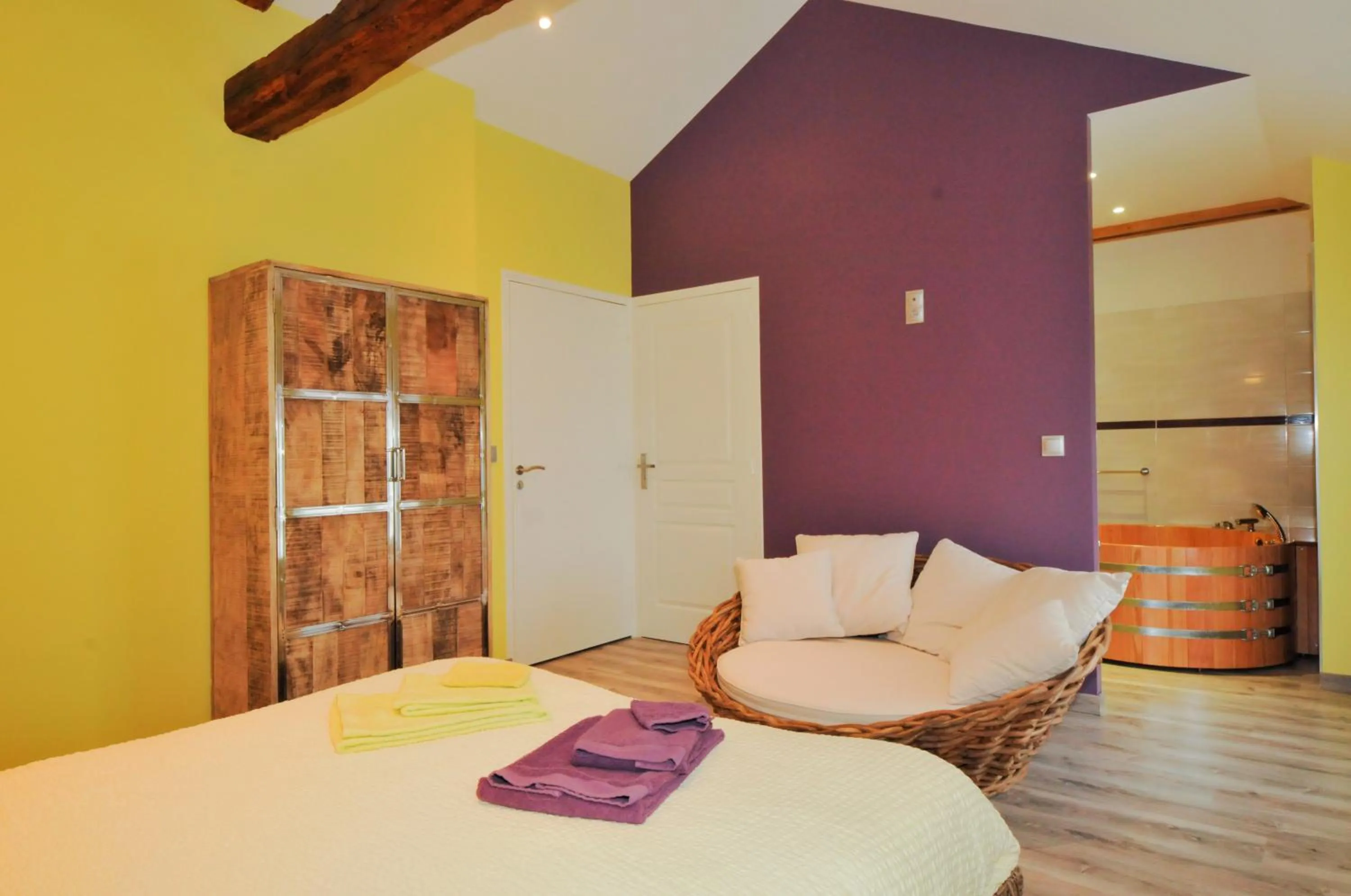 Photo of the whole room, Bed in Chambre d'Hotes de la Loge