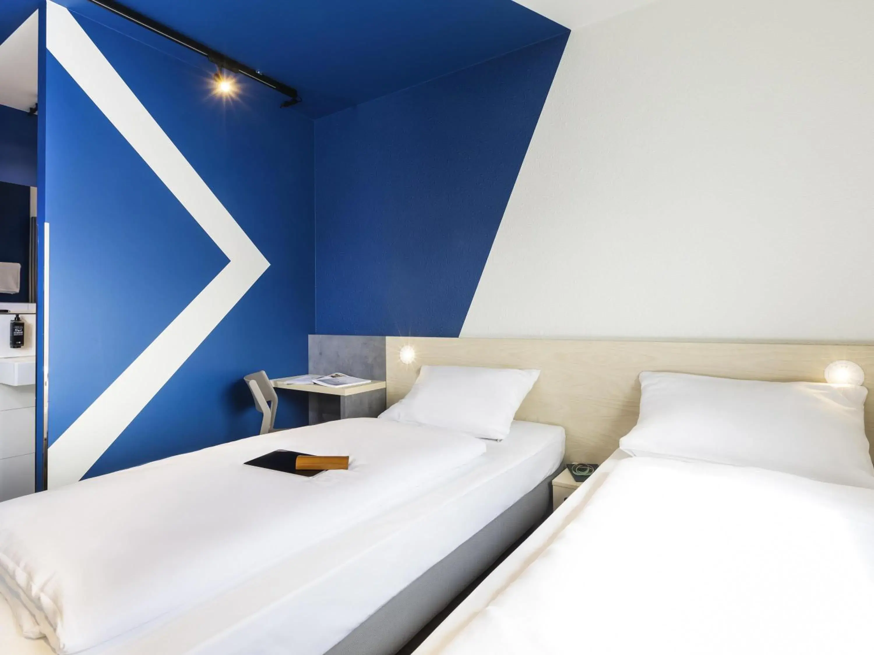 Twin Room in ibis budget Ludwigsburg Twin Room in ibis budget Ludwigsburg