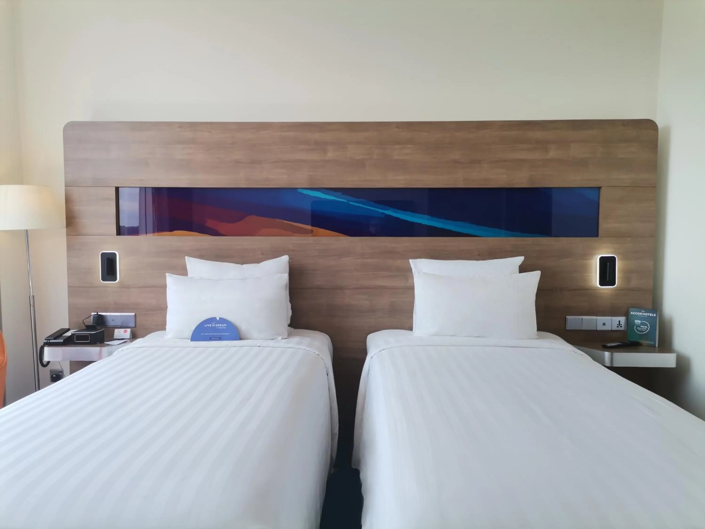Bedroom, Bed in Novotel Taiping