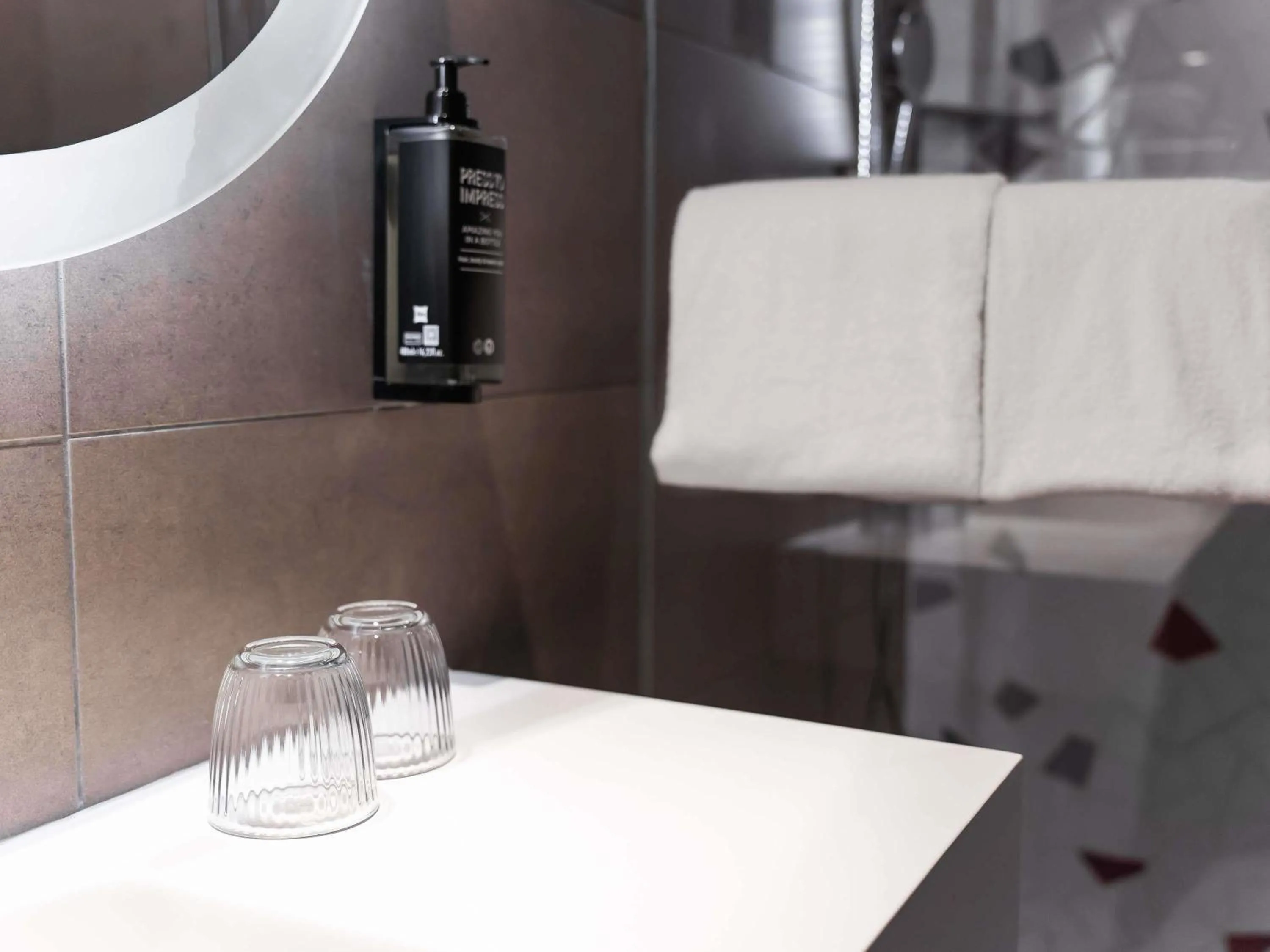 Bedroom in ibis Styles Barcelona City Bogatell