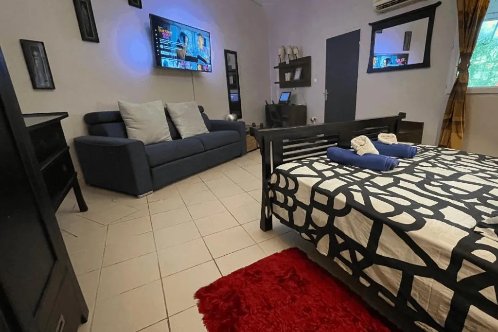 Bedroom, Bed in Redoute Paradise