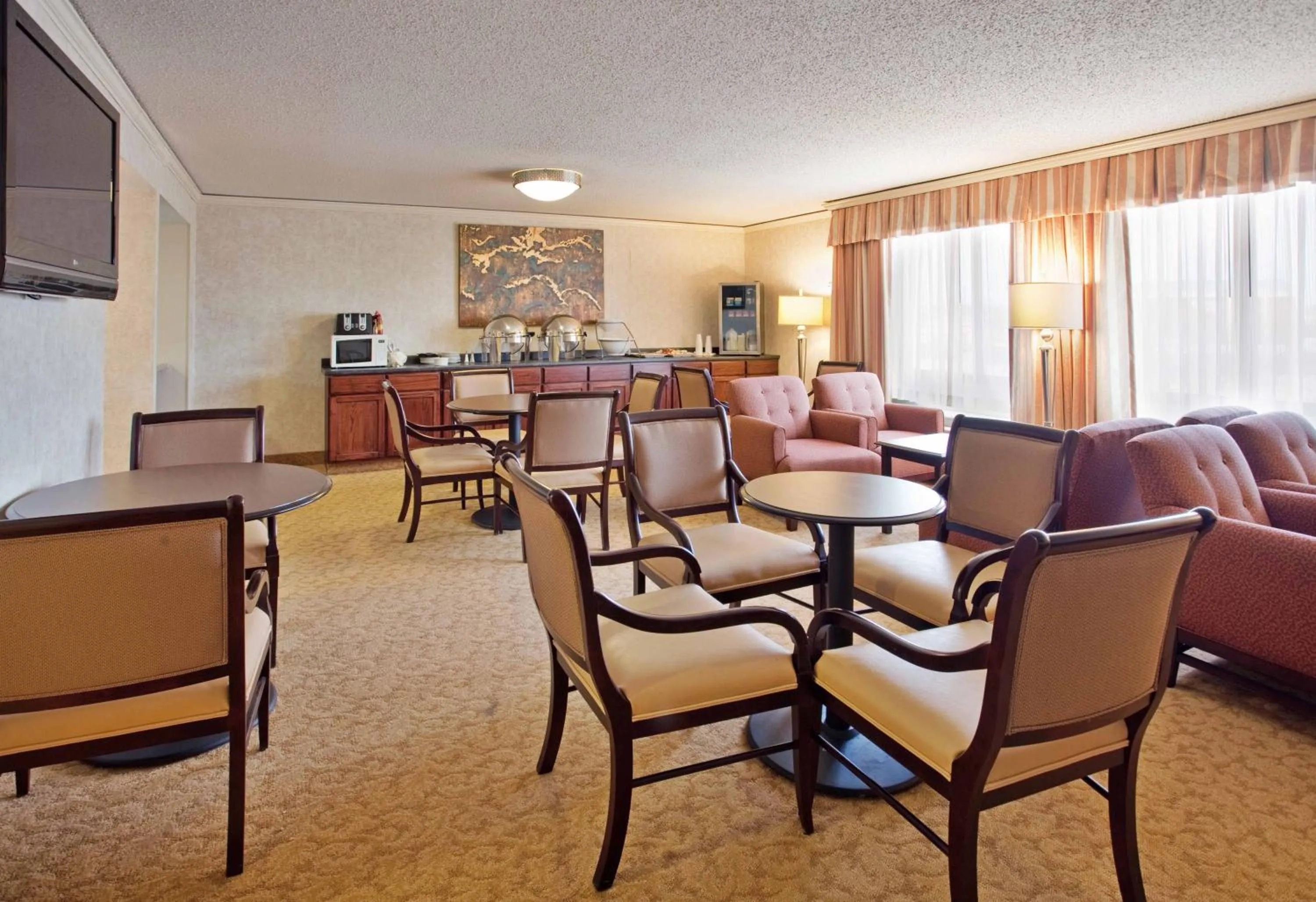 Meeting/conference room in Holiday Inn - Executive Center-Columbia Mall, an IHG Hotel