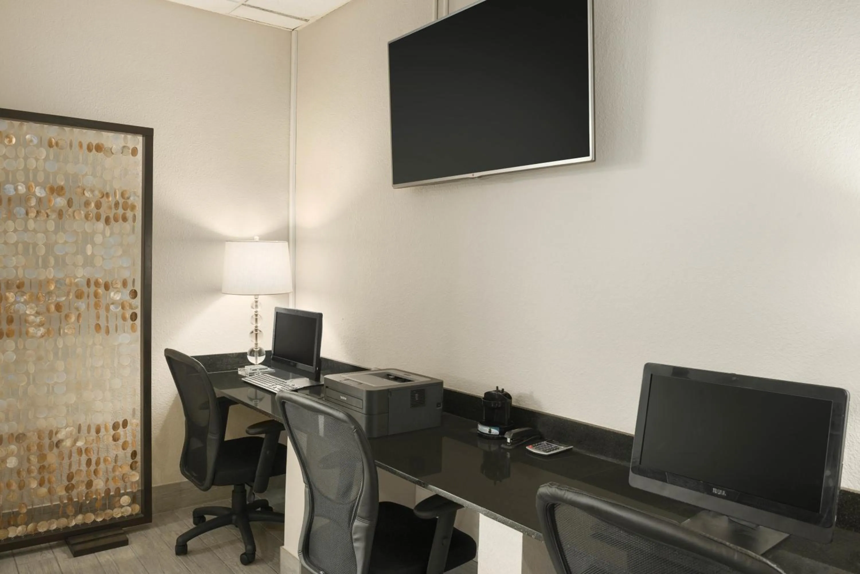 Business facilities in Wyndham Garden Tallahassee Capitol Near FSU