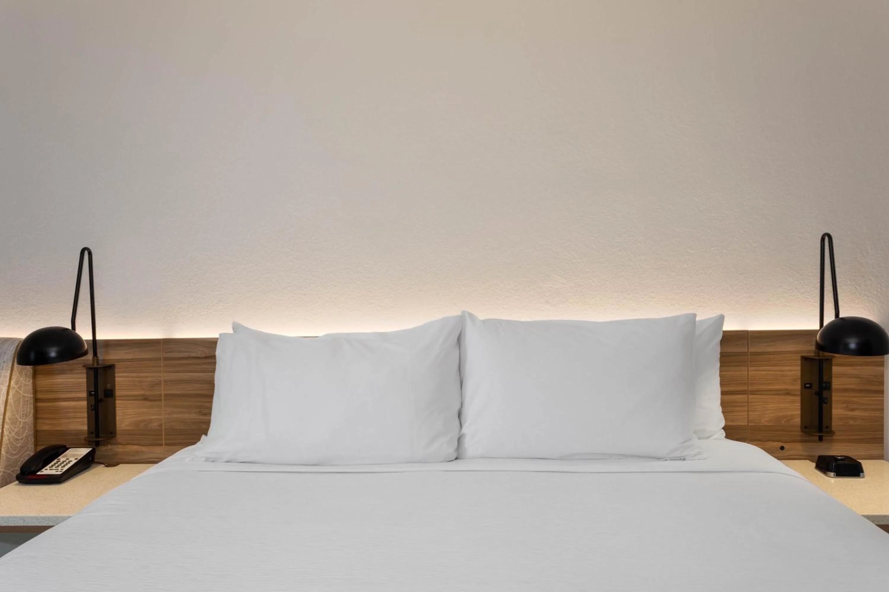 Bedroom, Bed in Wyndham Garden Tallahassee Capitol Near FSU