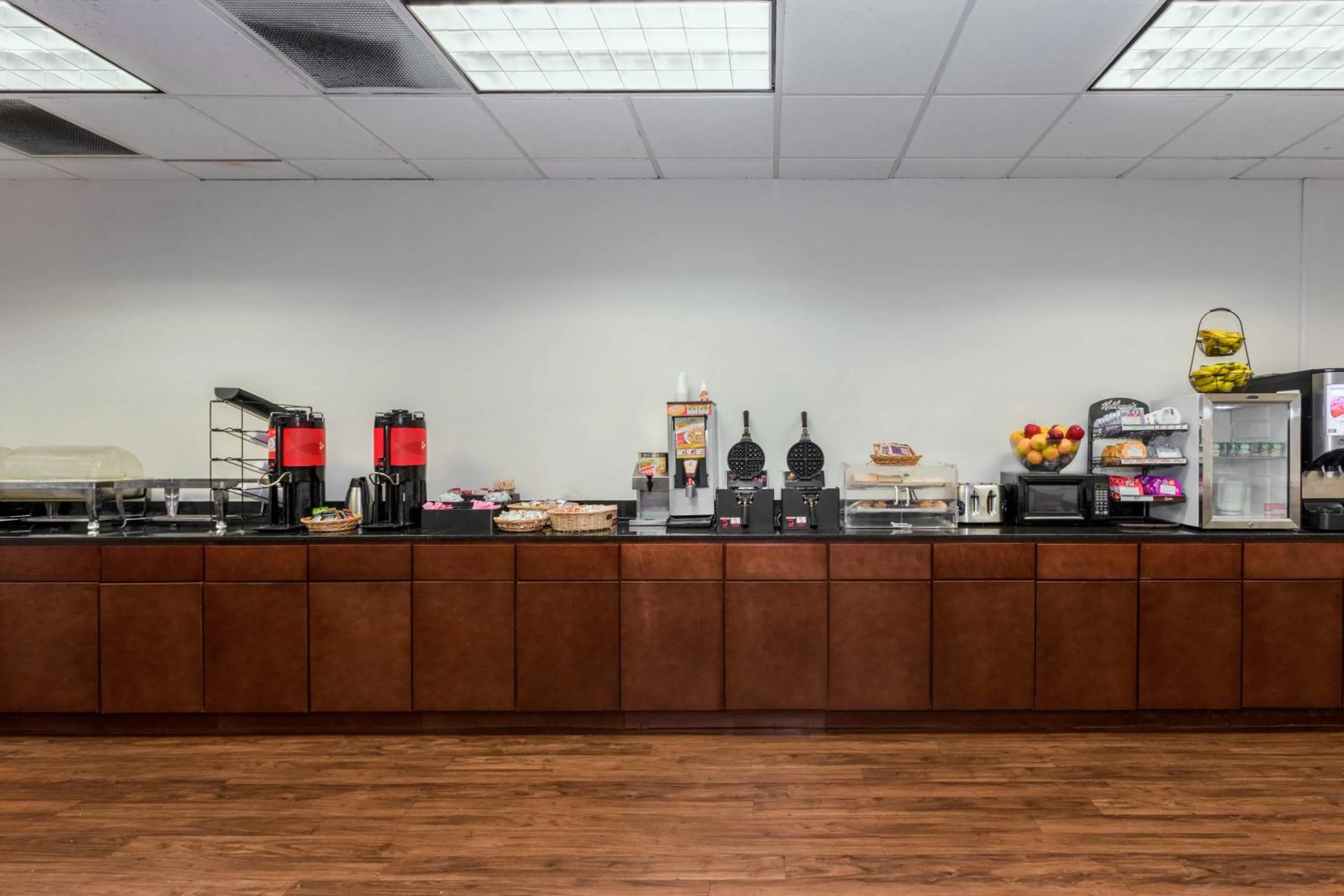 Coffee/tea facilities in Wyndham Garden Tallahassee Capitol Near FSU